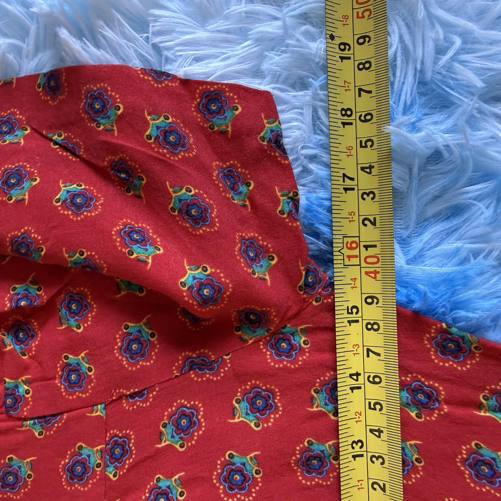 Vintage 1970s Taurus II Red Floral Rayon Smocked Waist Dress Size 4