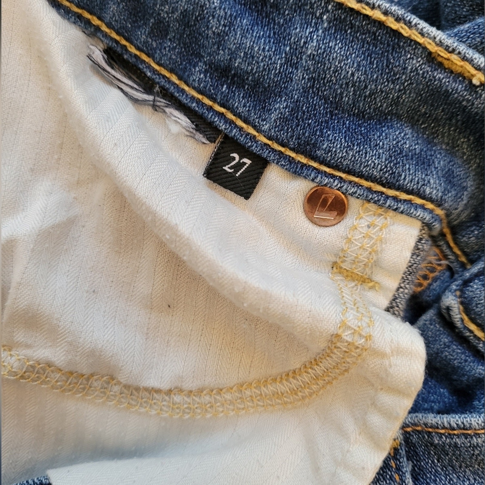 7 for all mankind ankle skinny size 27
