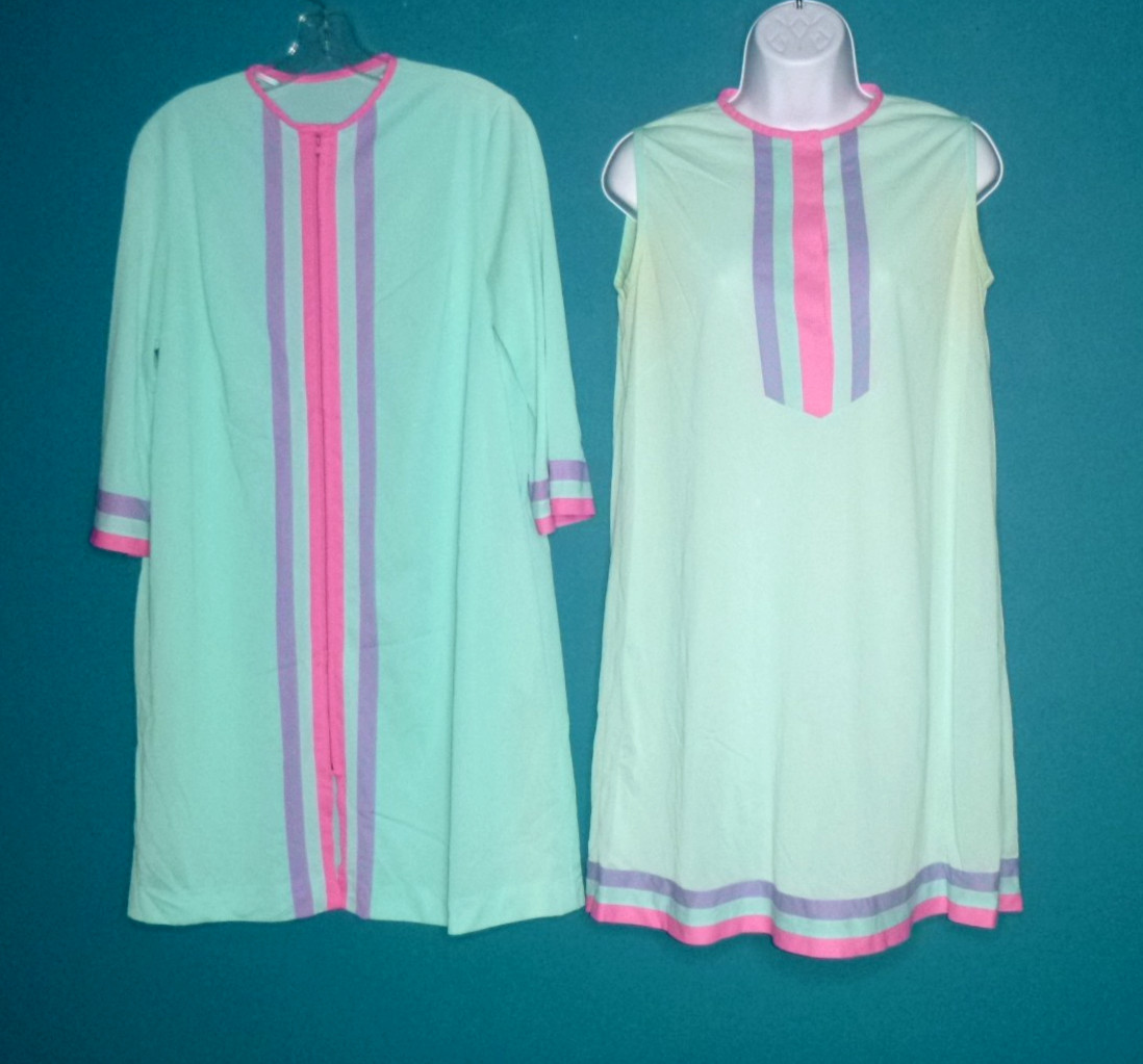 Vtg 60s Gossard Artemis Peignoir Set Nightie & Robe Aqua Pink Lilac Sz S