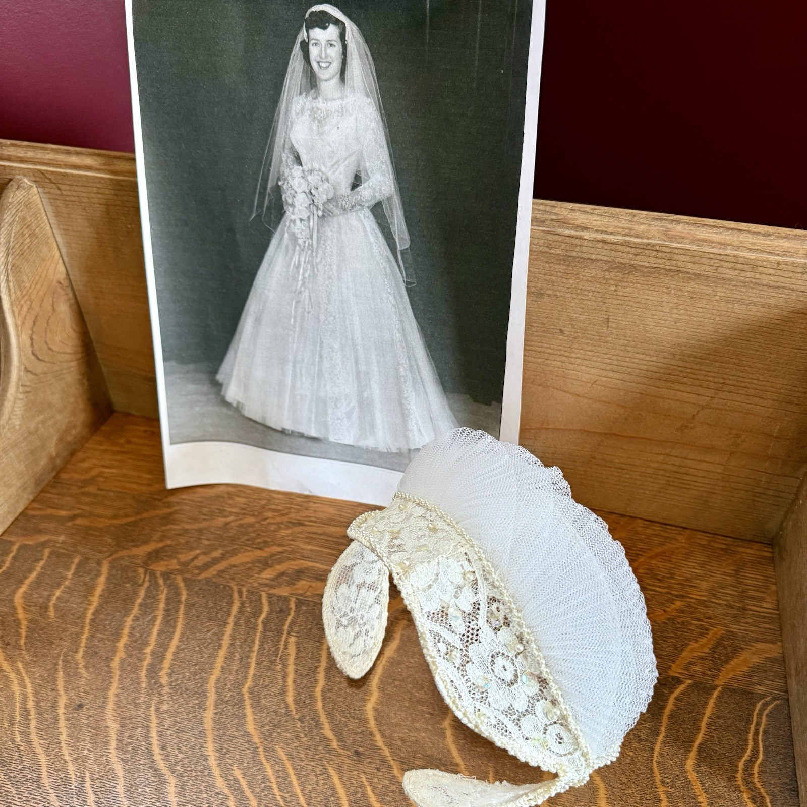 VTG 50s MCM Ivory Cupcake Accordion Tulle Lace Satin Wedding Dress & Headpiece