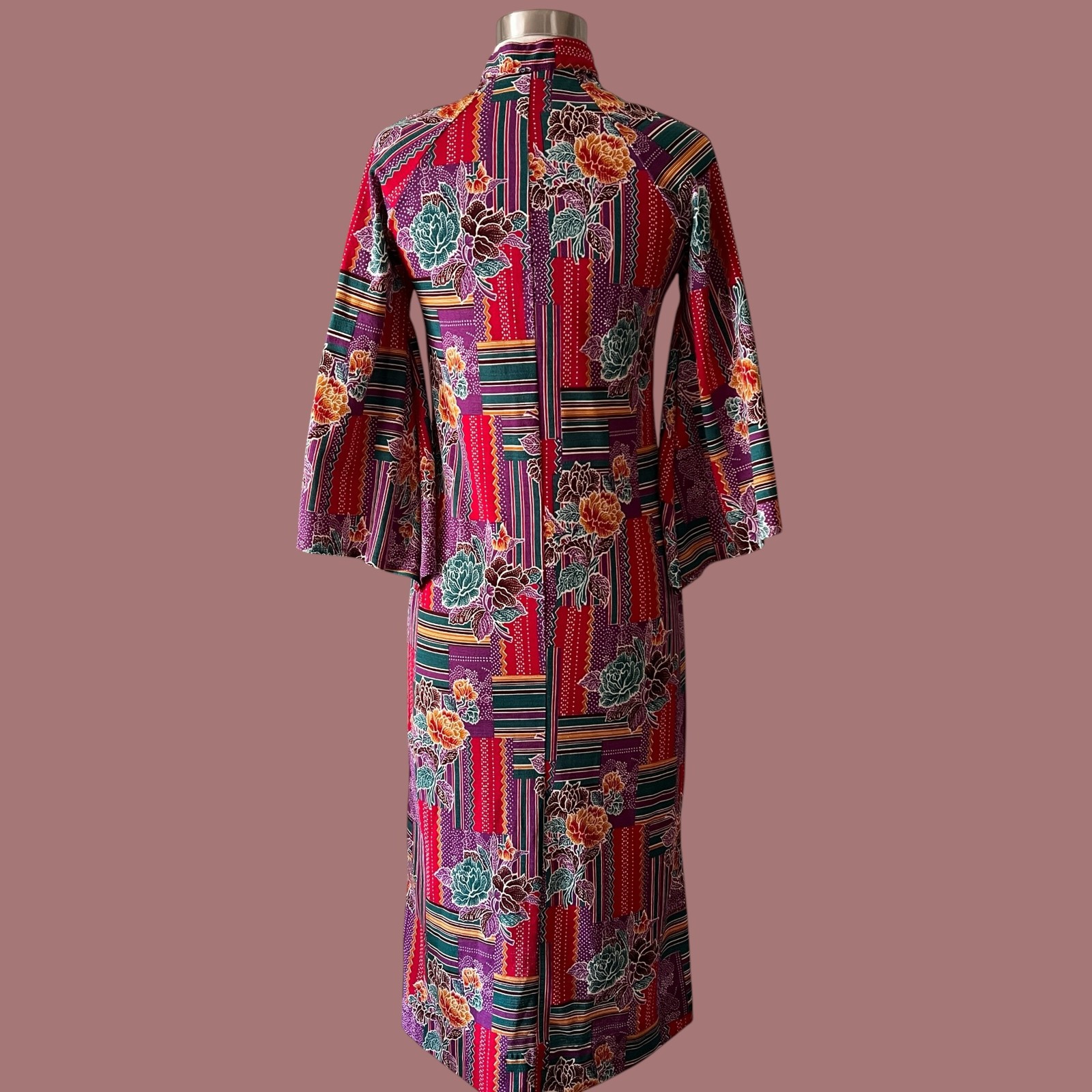 Vintage 70s Abstract Floral Patterned Dress with Angel Wing Sleeves