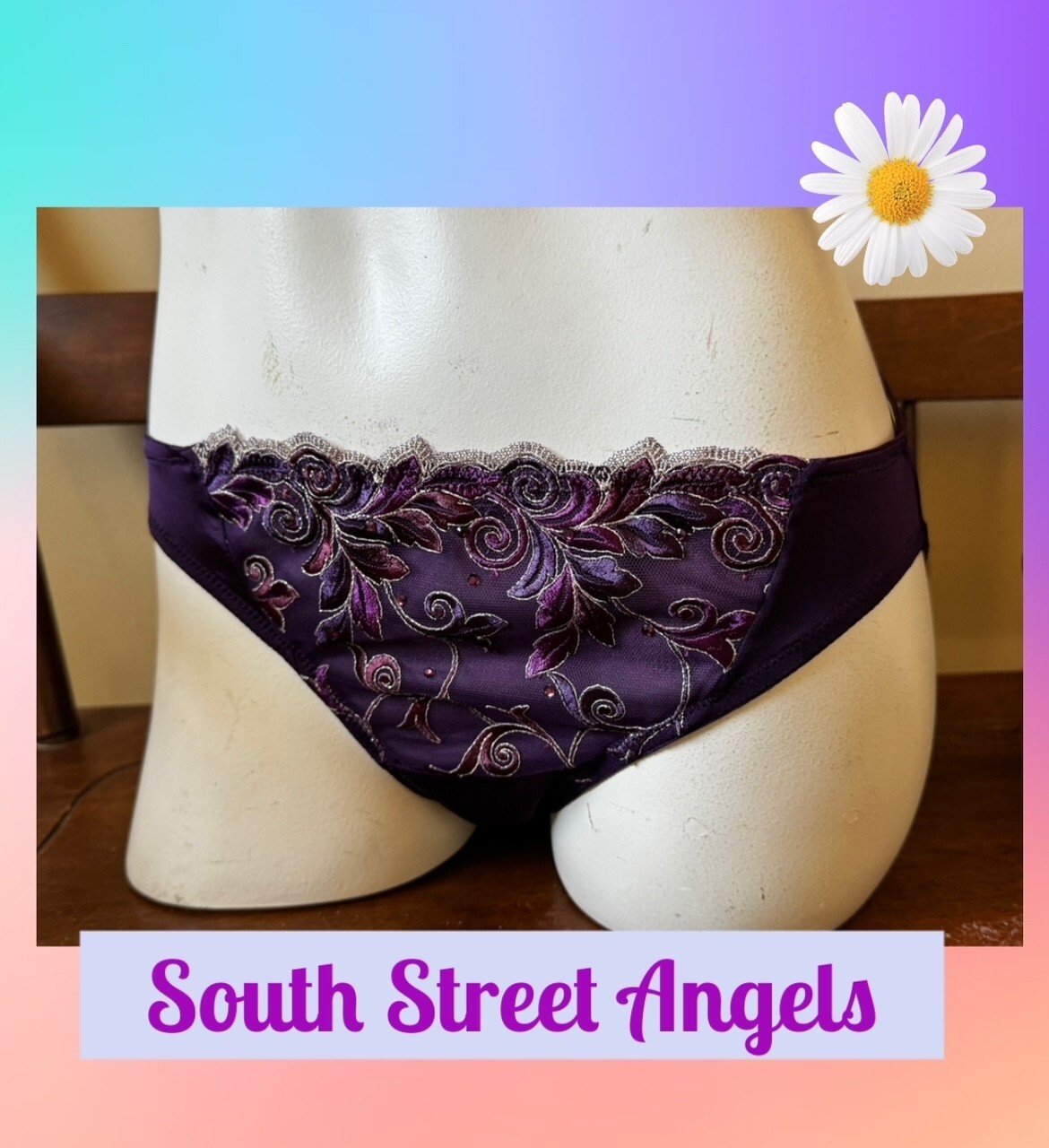 VINTAGE SOMA BLACKBERRY/GOLD SPECIAL EDITION SENSUOUS LACE BIKINI PANTIES MEDIUM