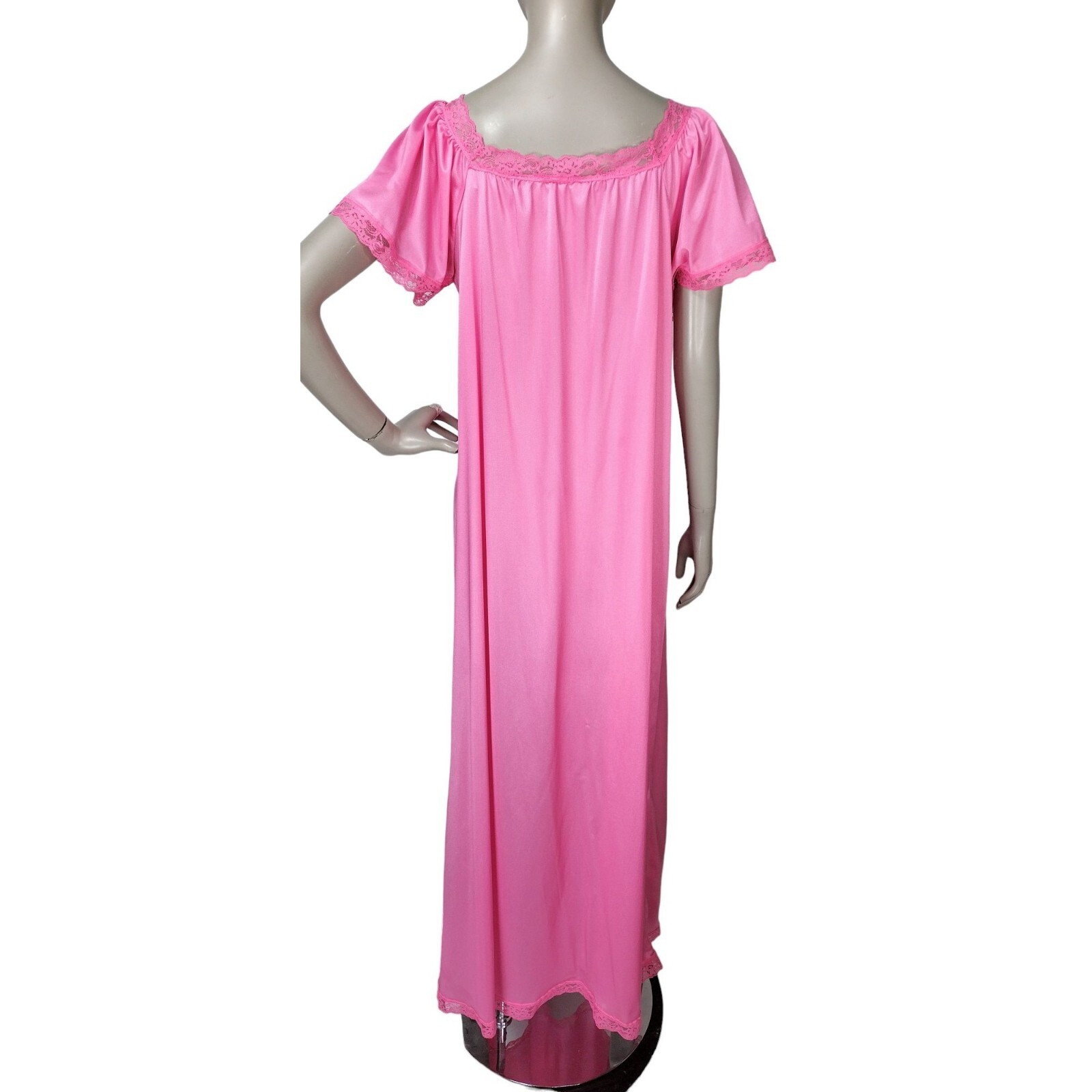 Rikki New York 70s Vintage Pink Nylon Smocked Lace Trim Sweeping Nightgown