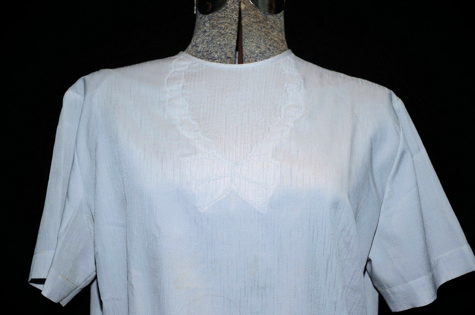 VTG 50’s 60’s Pale Gray Silk Blend Blouse 'Bow’ Pleating Detail at Neckline MED