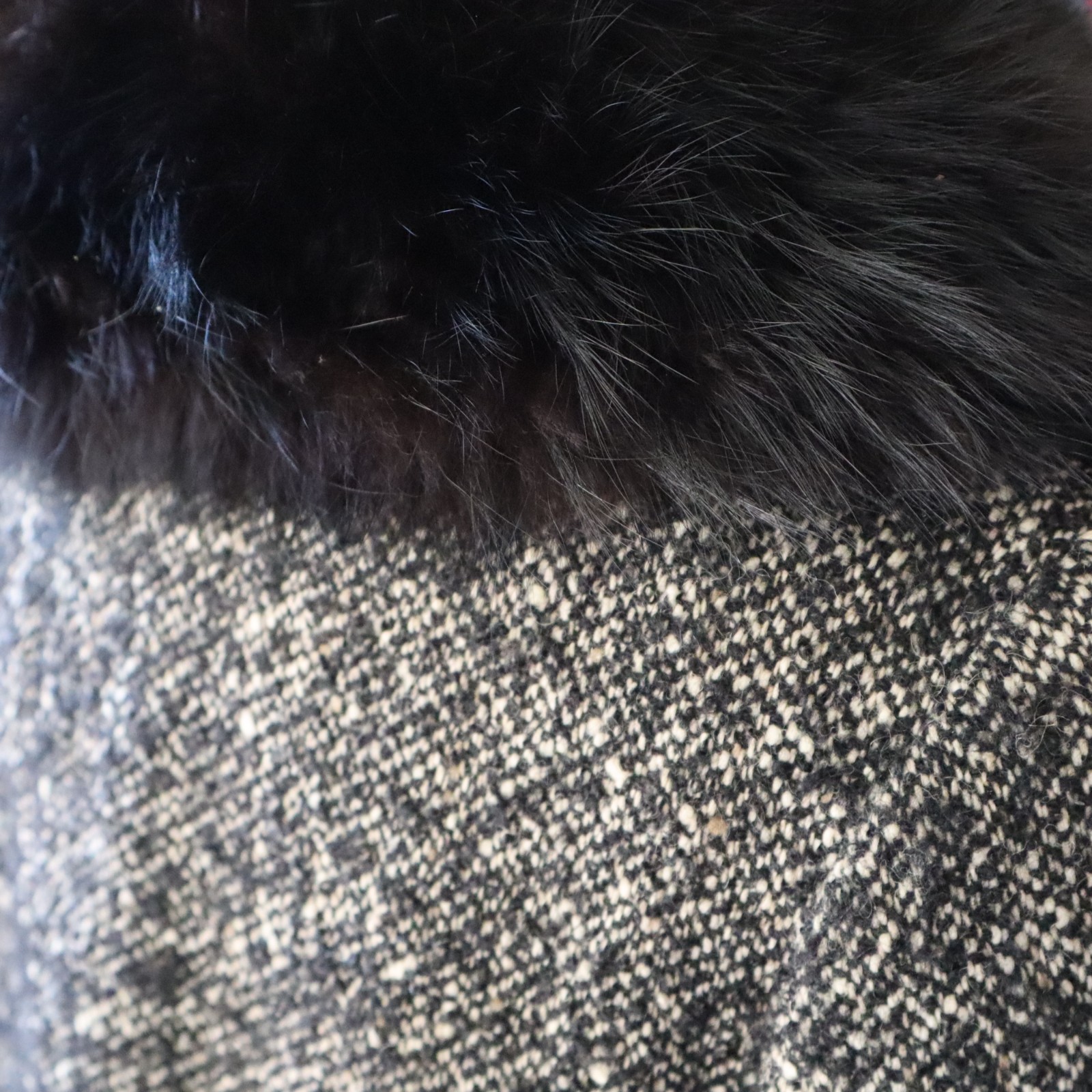 Vtg Jobis High Class Black Tweed Jacket w Black Fur Collar Sz Small Germany