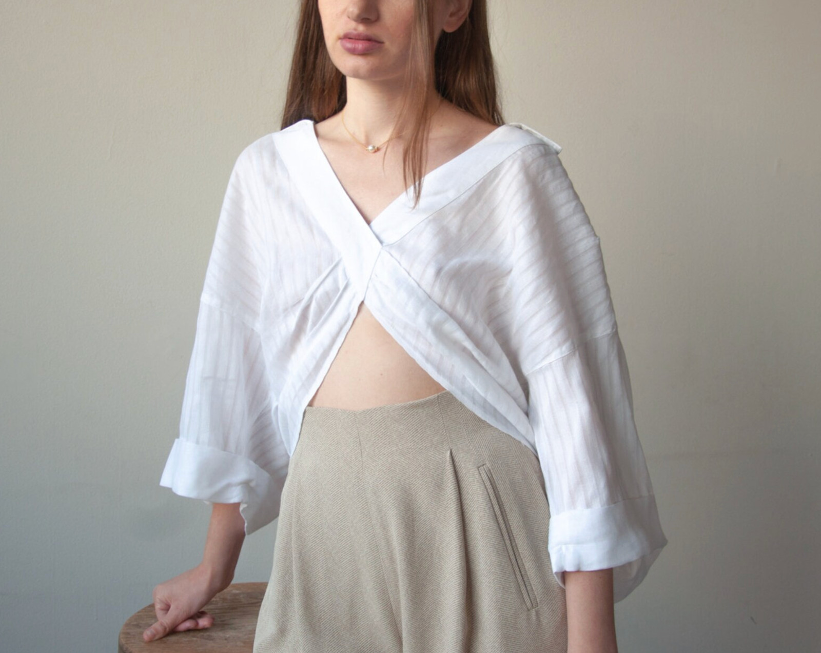 Vintage 1990s Byblos White Linen Cotton Top, Timeless Relaxed Silhouette
