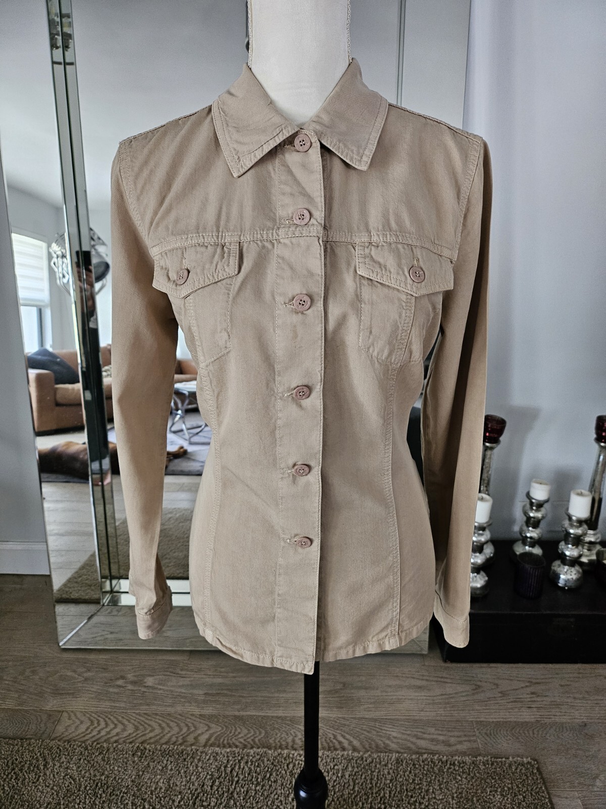 Vtg Democracy L Sleeve Button Down Beige Shirt Dagger Collar Small