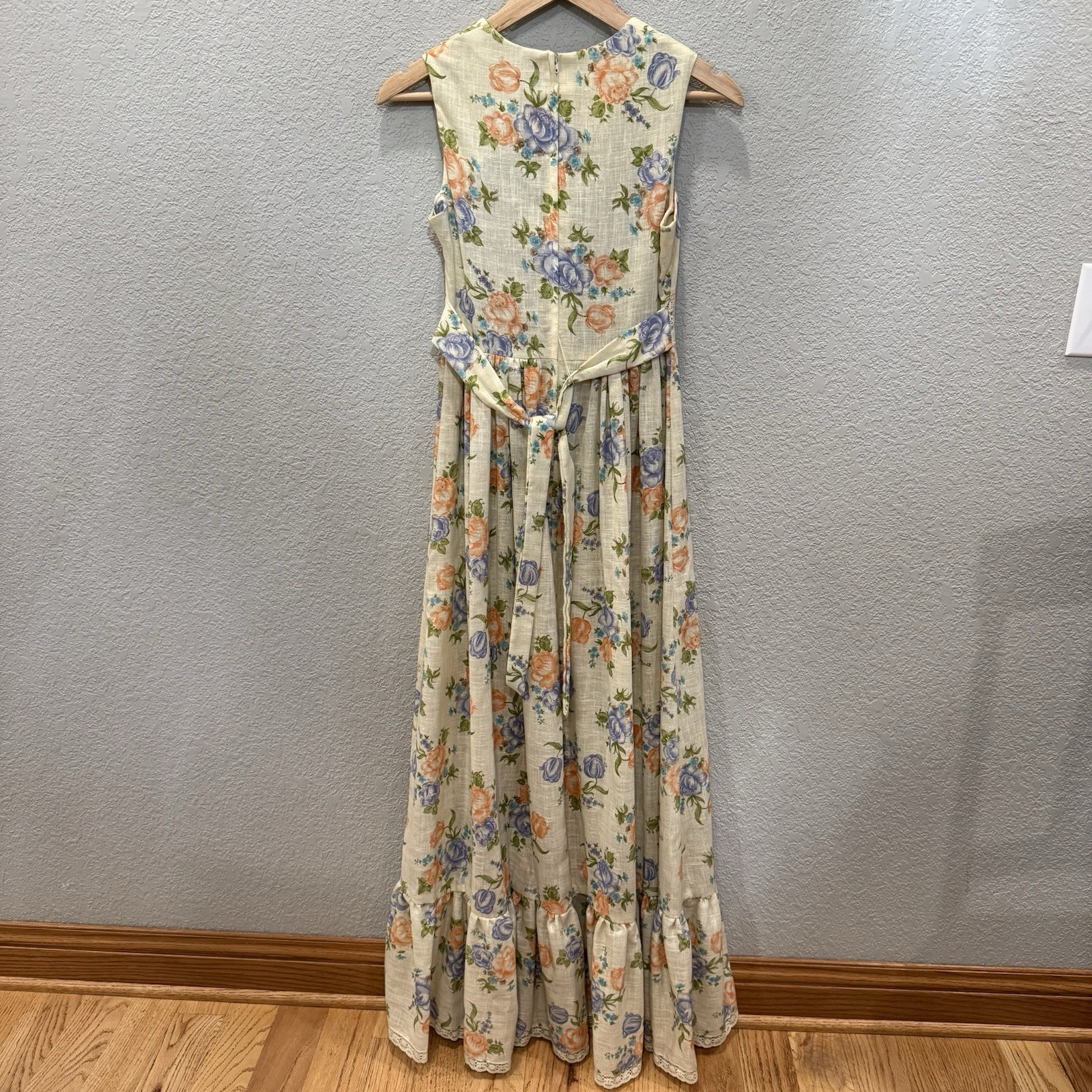 1970s Rag Dolls San Fransisco Floral Maxi Dress XS Tall Tiered Lace Hem Garden