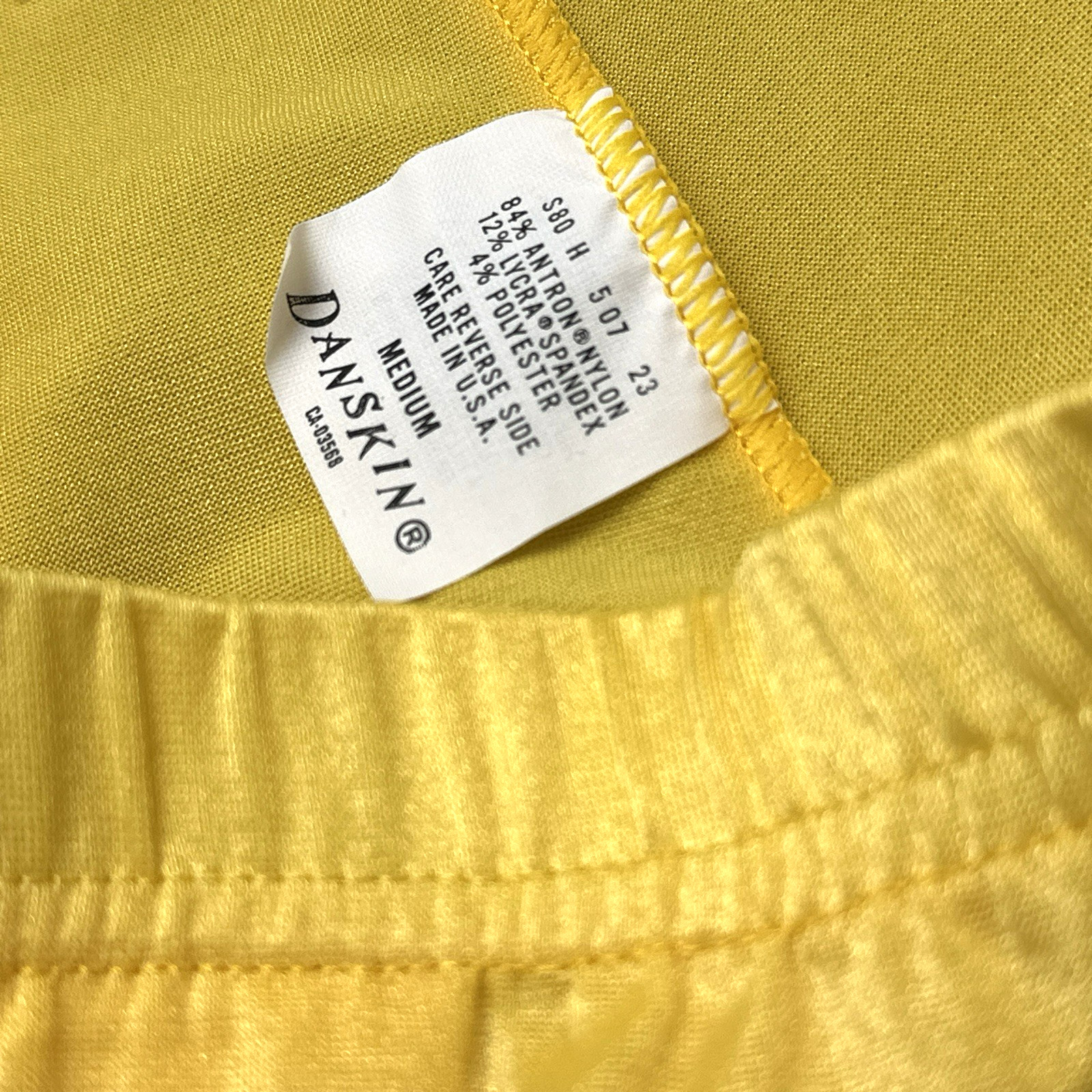Vintage NOS Danskin Trakskin Shorts Medium Yellow Second Skin Nylon Spandex USA