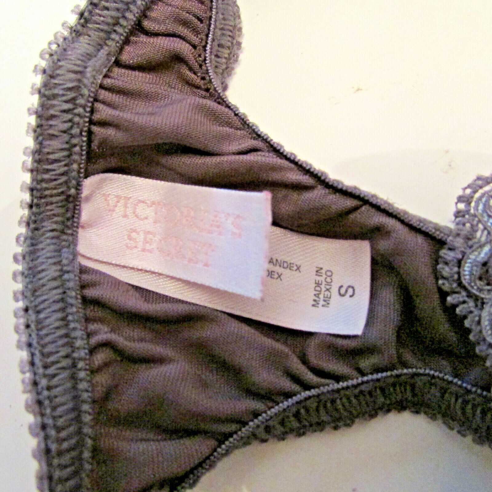 90’s Victoria’s Secret Miracle Lace Second Skin Satin V-G-String Thong Panties S