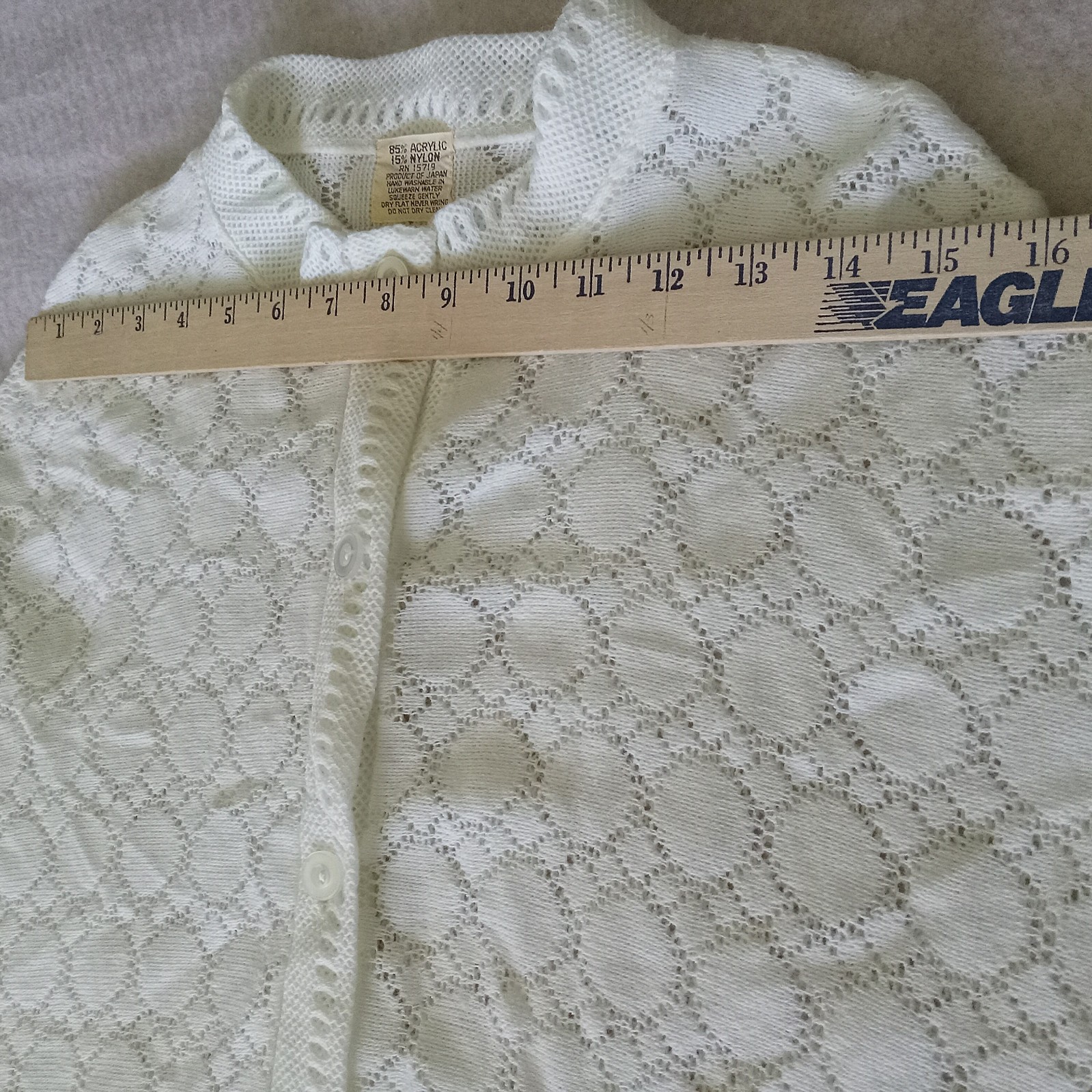 Crocheted Cape Cream Acrylic Nylon Button Up Unbranded Japan Vintage 70s EUC