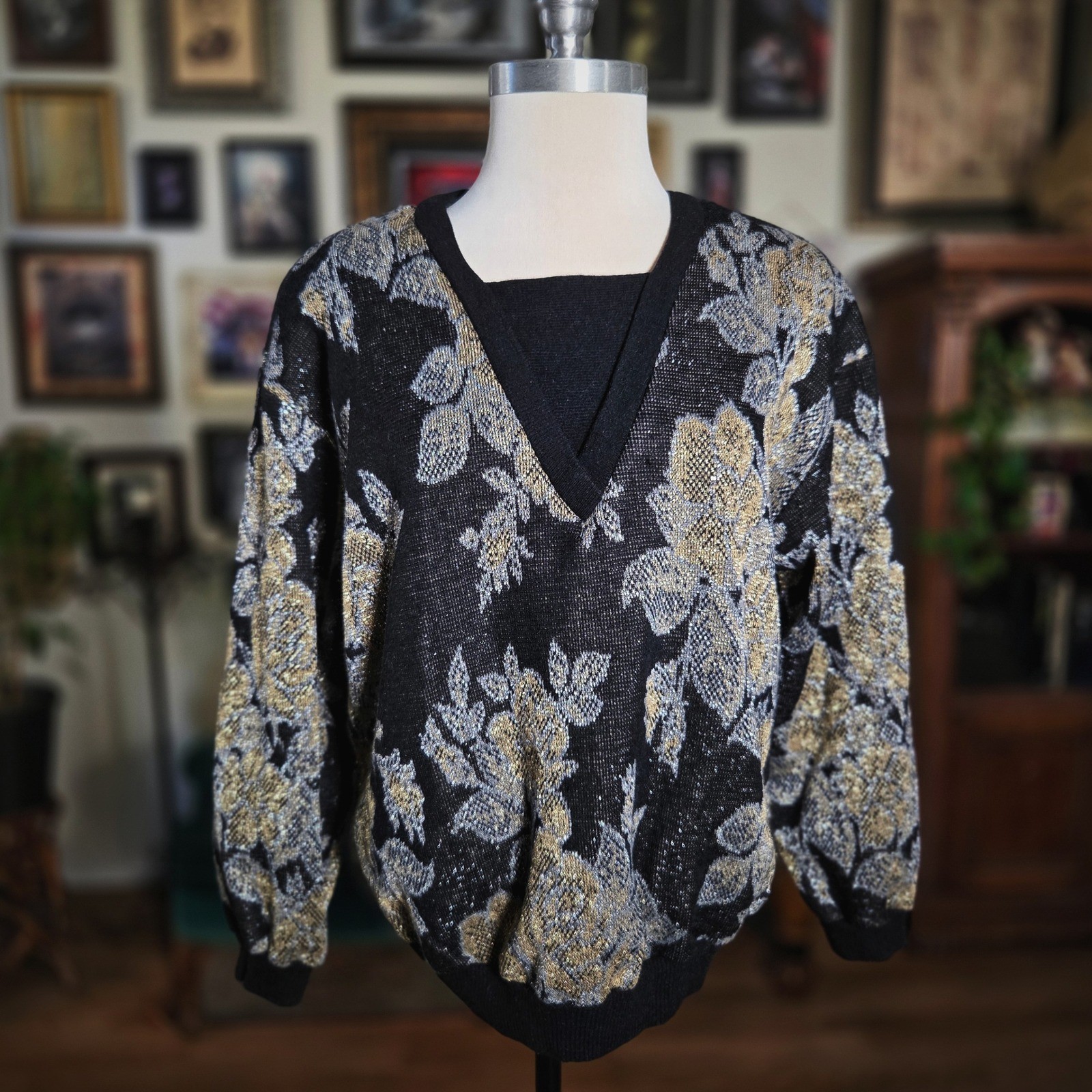 Vintage 90s Top Notch Metallic Floral Knit Sweater Black Gold V-Neck Long Sleeve