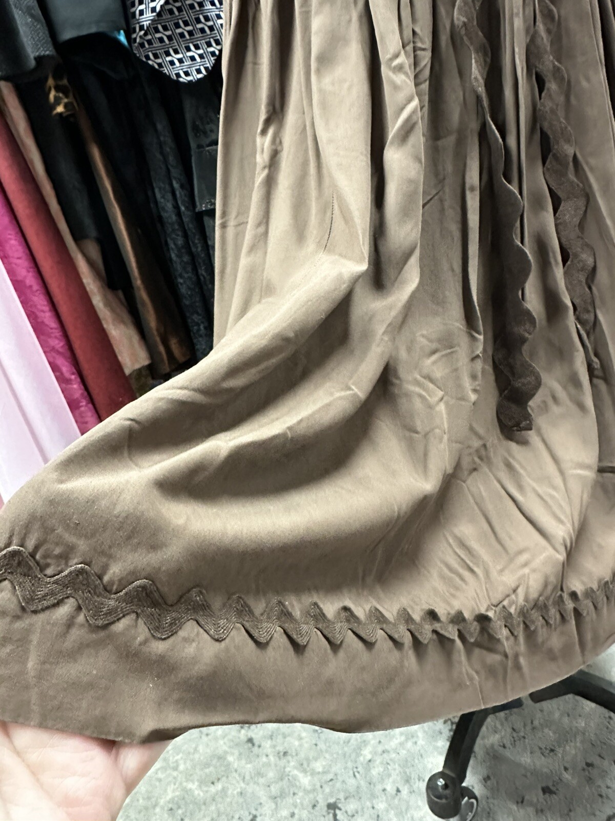 1950s Vintage Dress Casual Rayon Aline Chocolate Brown Bric Brac Pinup 40b 30w