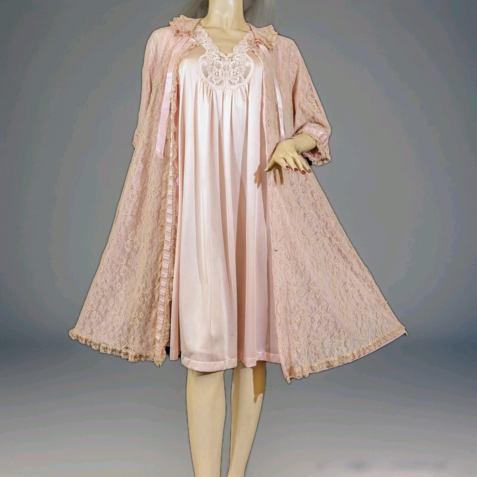VTG Odette Barsa Pink Lace Dressing Gown Robe Vanity Fair Nightgown Combo Set SM