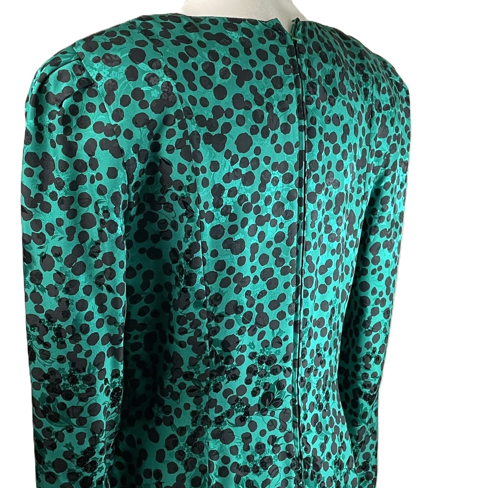 VTG Maggy London Sz 8 Green Black Polka Dot 100% Silk Dress Pleated Ruffle Hem