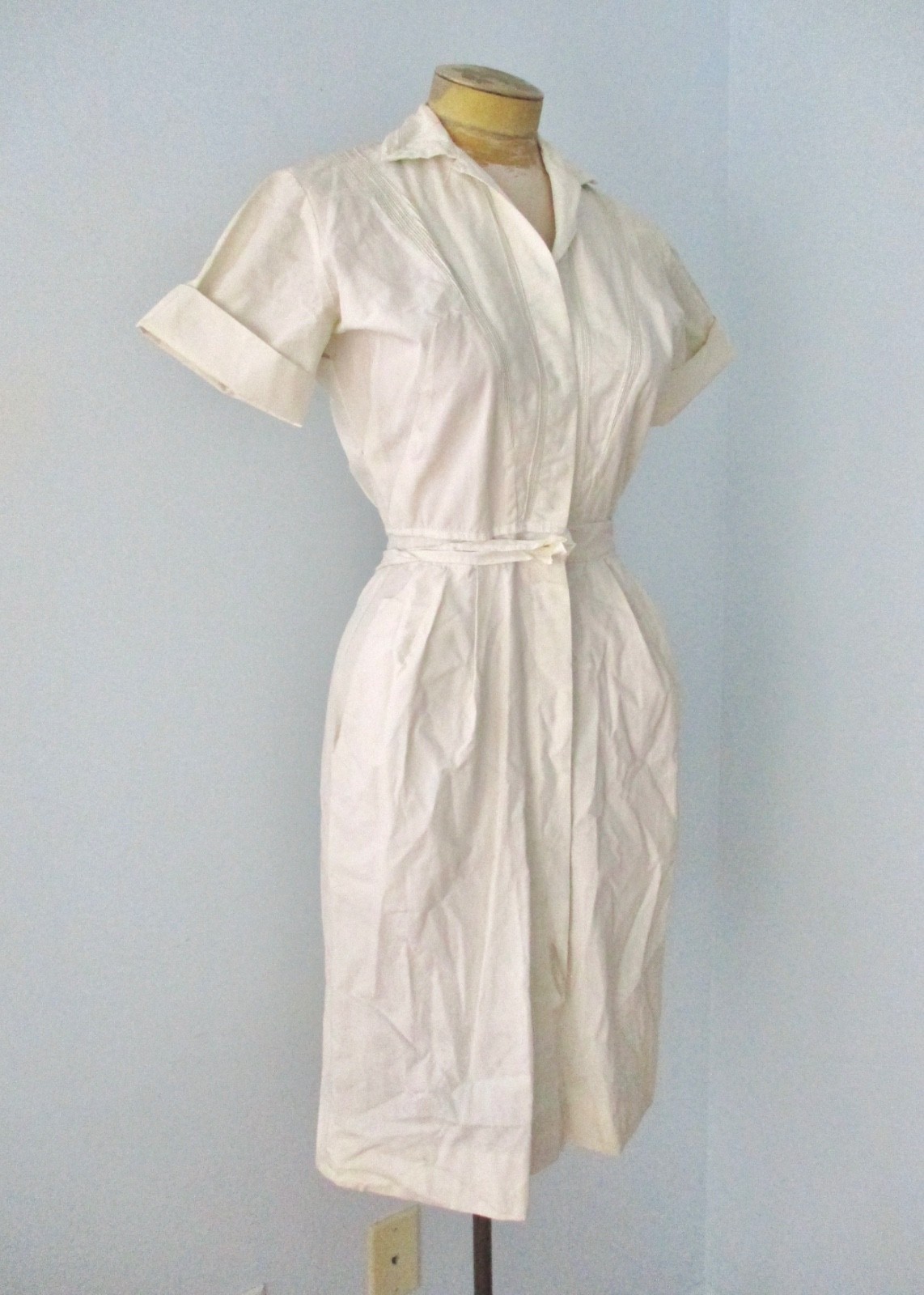 Vtg 40s 50s white cotton nurse uniform dress micro pleat trim snap front S