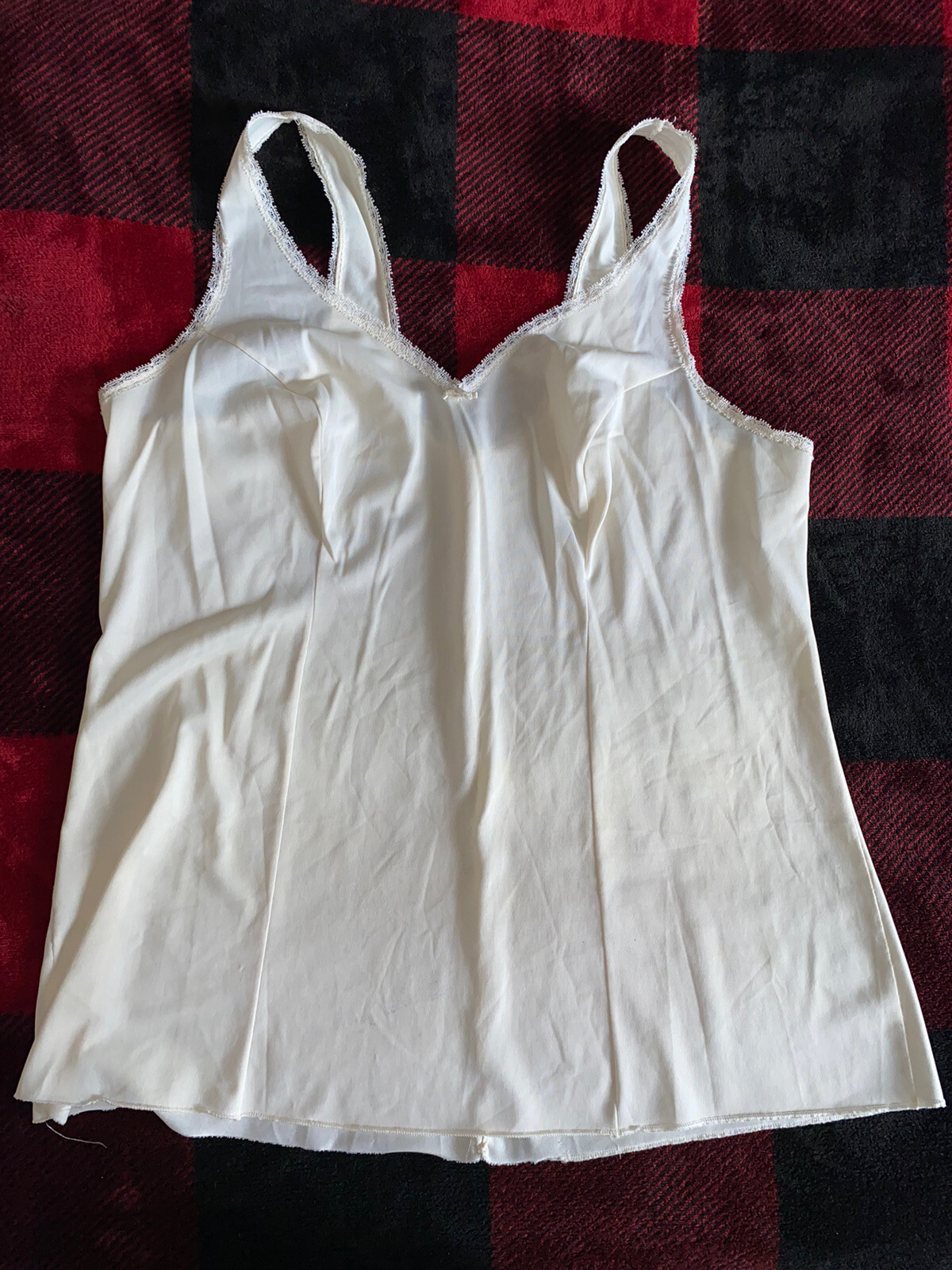 Lorraine Slip Shirt Top Size 40 Cream Sleeveless Lace Trim/chest 18in
