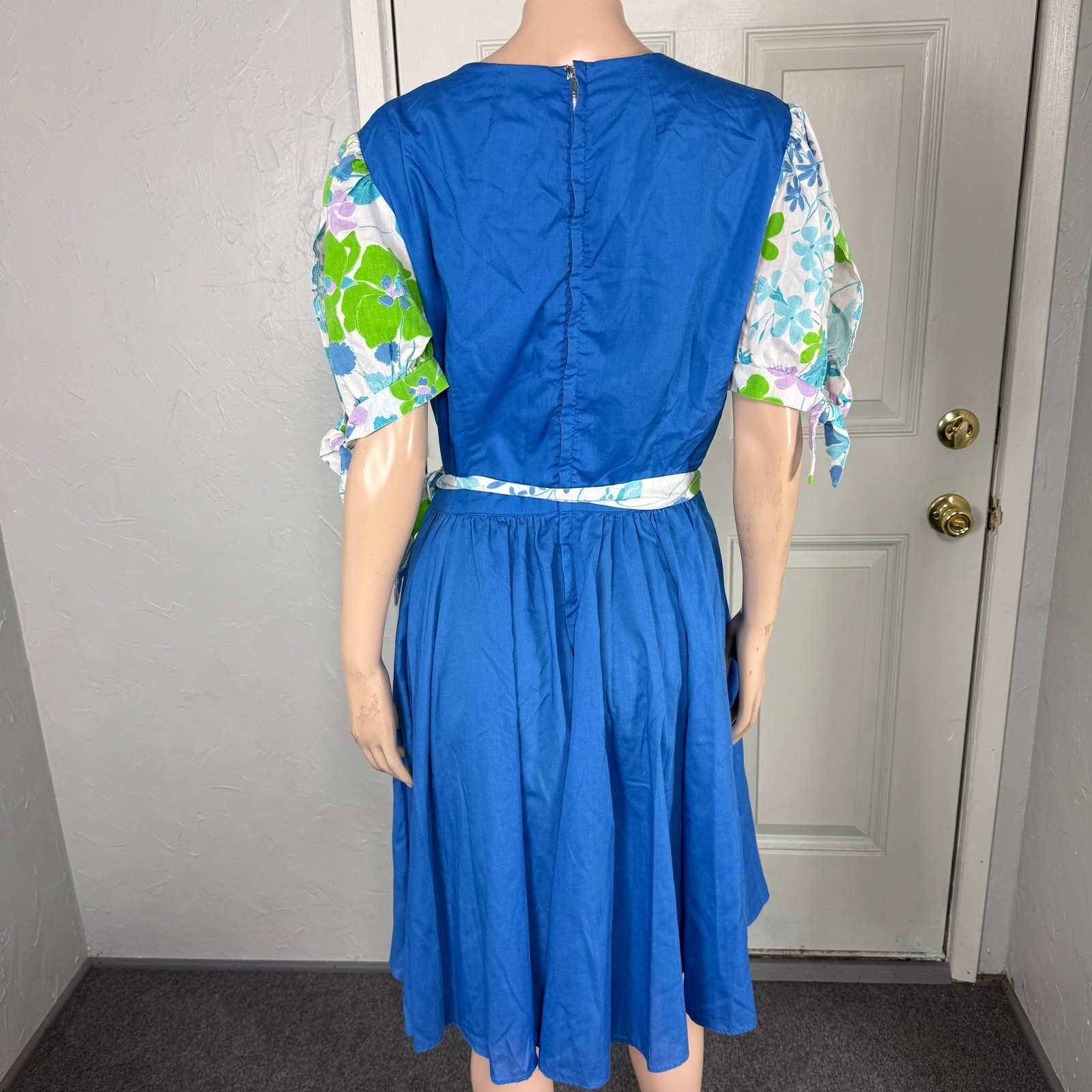 Vintage 60s 70s Women’s Dress Cotton Floral Tie Square Dance Party BB18