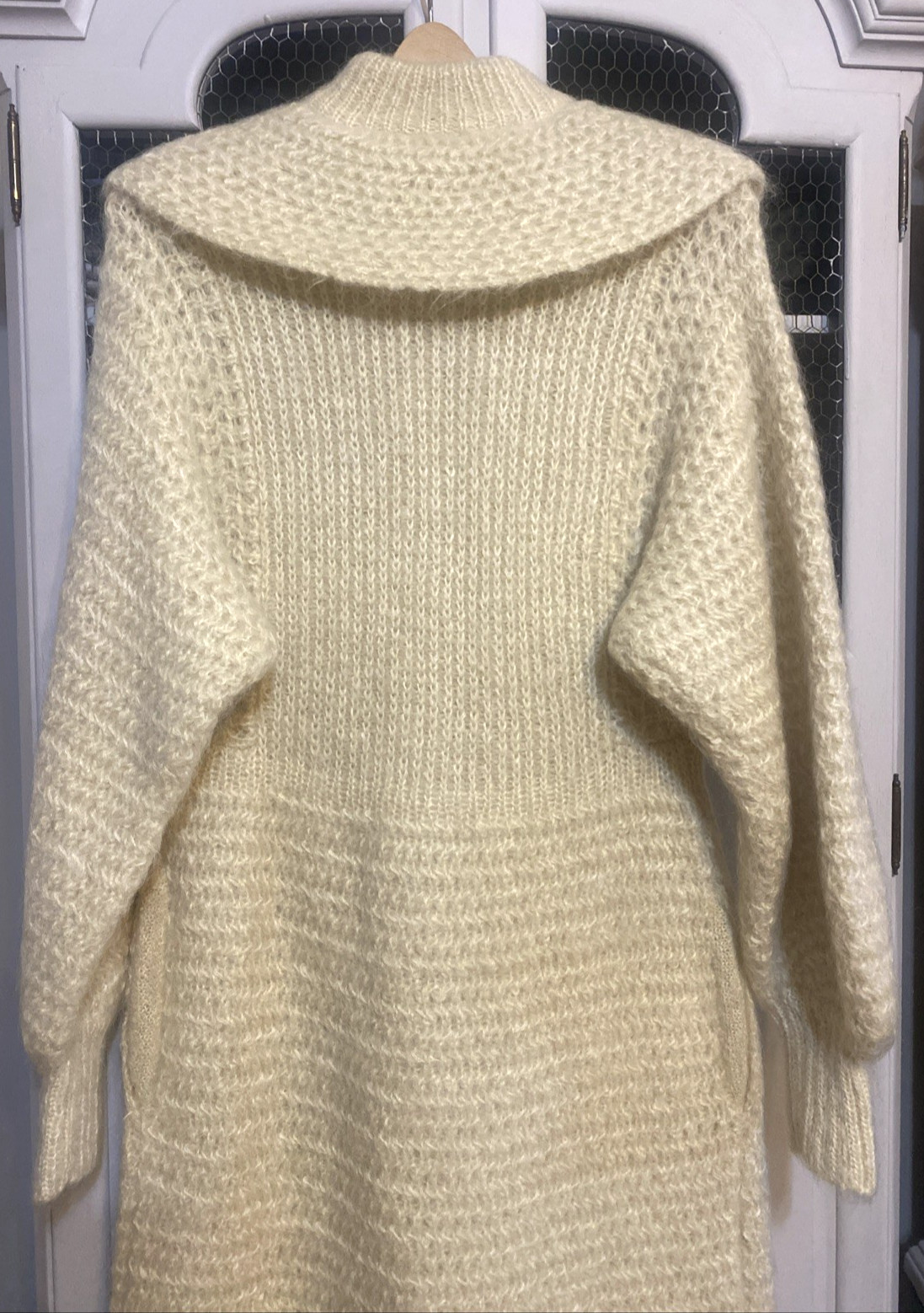 Vintage 60s_Ivory Long Mohair Wool High-Neck Capelet Collar Knit Coat, Sz S