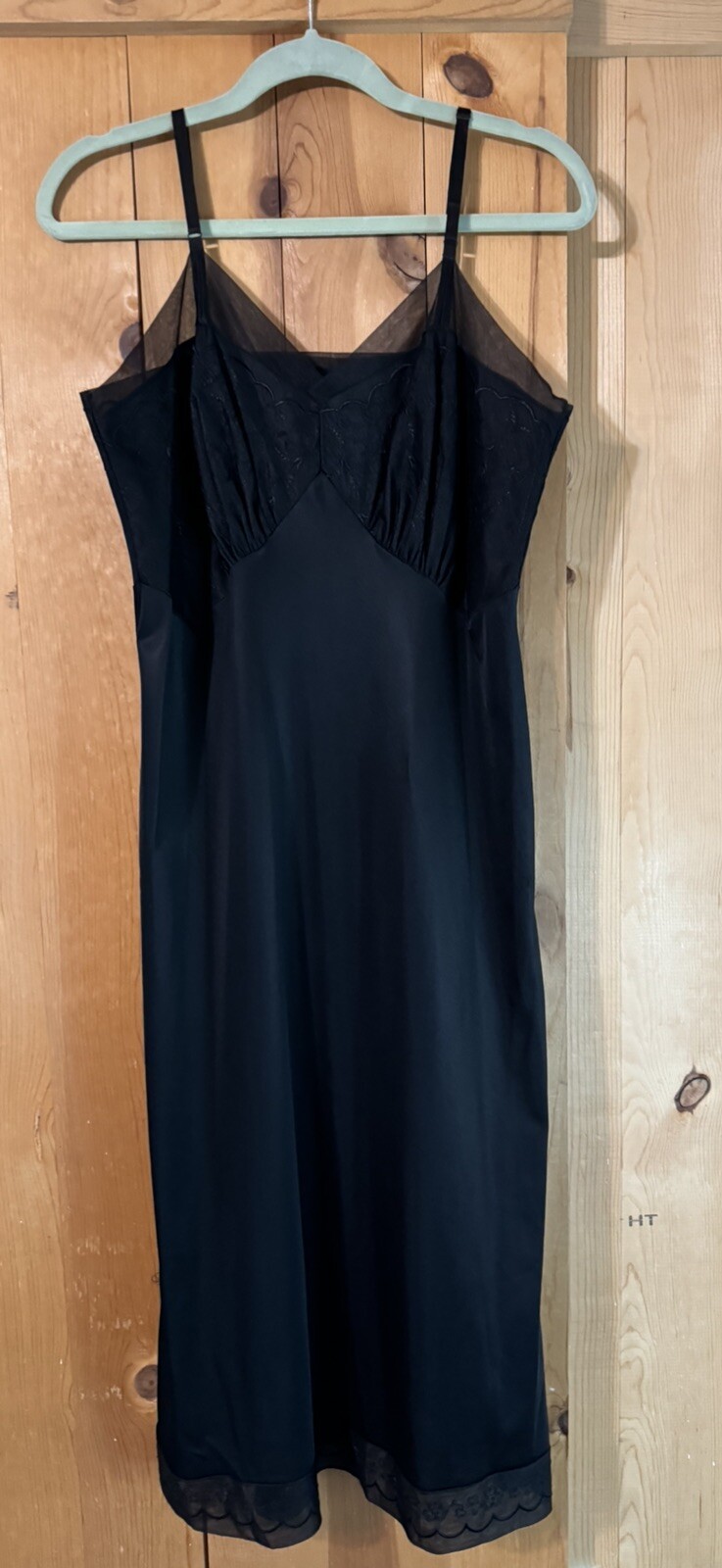 Vintage Munsingwear Size S Black Sexy Lace Full Dress Slip Silky Satin EUC