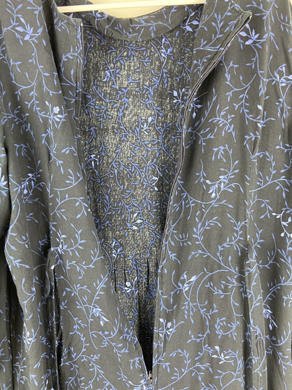 Vintage 80’s JG Hook Long Sleeve Pleated Navy Blue Floral Paisley Dress Size XLP