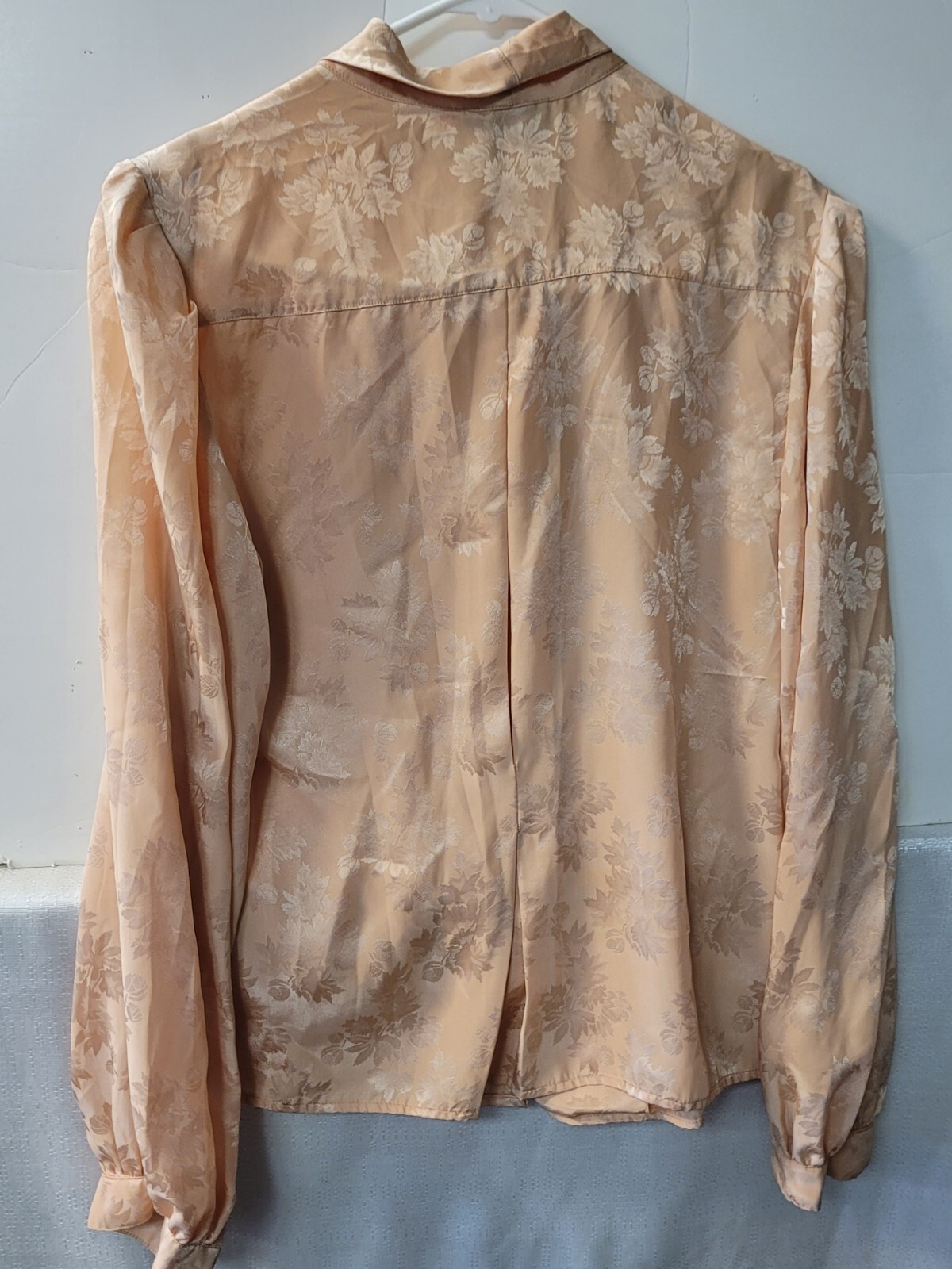 VTG SAN ANDRE PARIS NEW YORK WOMEN”S Sz M color peach