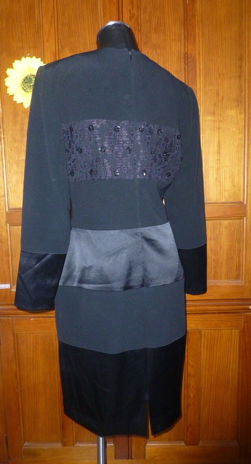 VTG BILL BLASS Black Sequin Lace Crepe Satin Evening Party Sheath DRESS sz 8 M