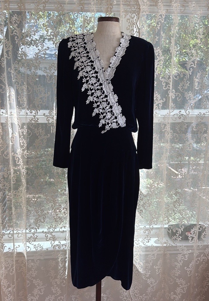 Jessica McClintock Vintage Velvet Victorian Inspired Midi Dress Lace Trim Sz 10