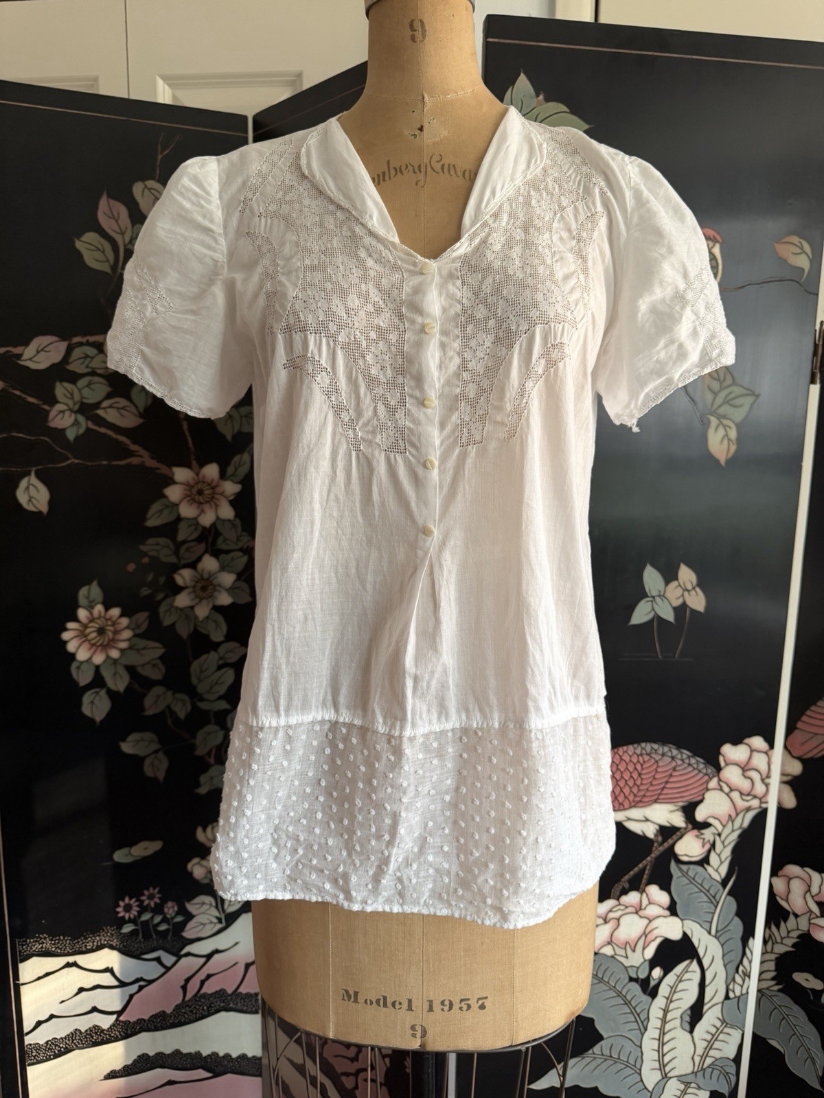 Vintage 1940’s White Cotton Blouse Dotted Swiss & Crochet Lace Puff Sleeve Top