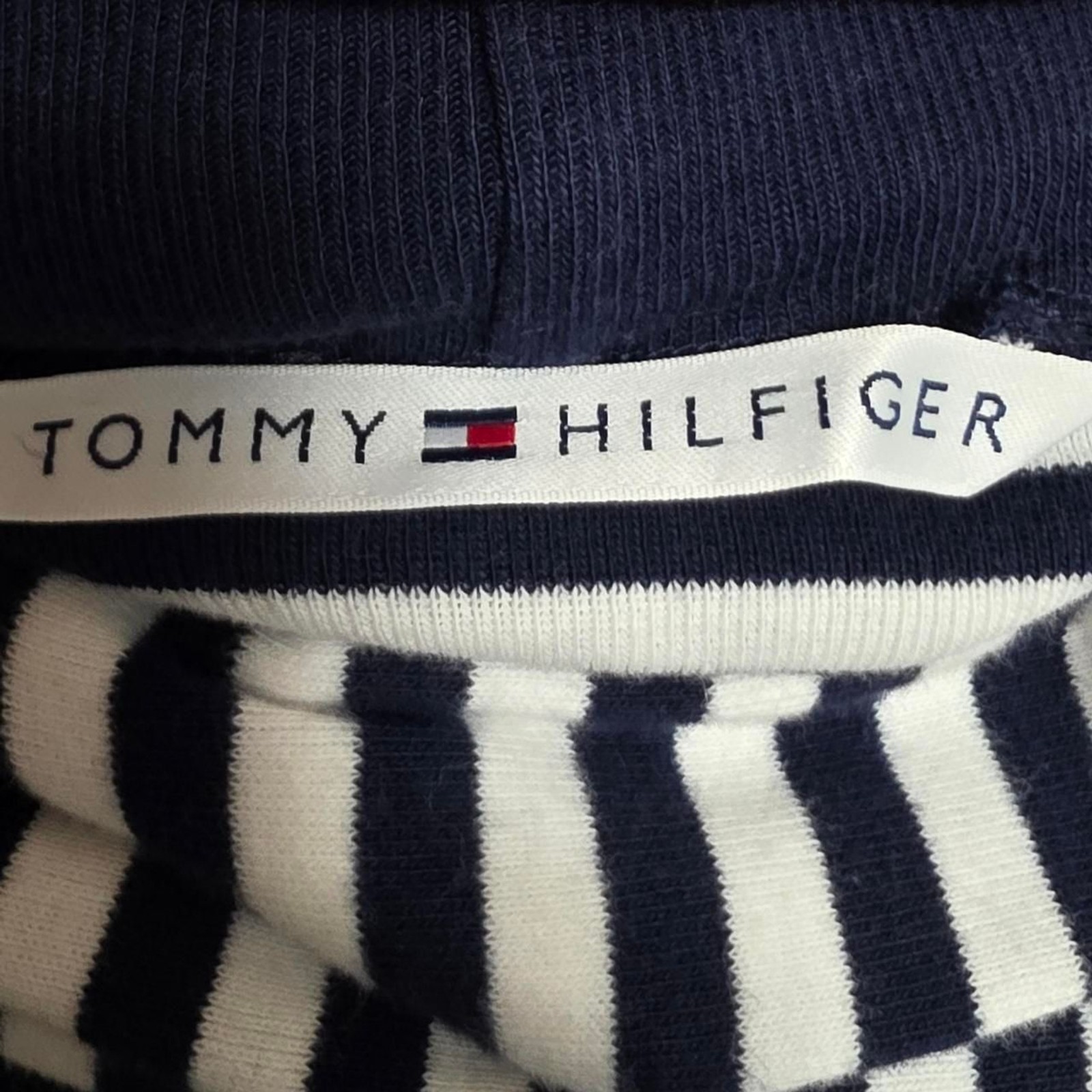 Vintage Y2K Tommy Hilfiger Striped Turtleneck Long Sleeve Top Navy White XL 2002