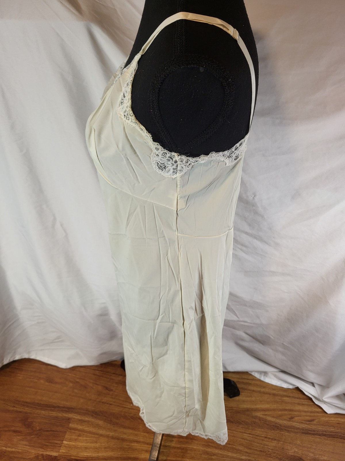 Wonder Maid 34 Full Slip Women White Vintage Nylon Lace Trim 2511