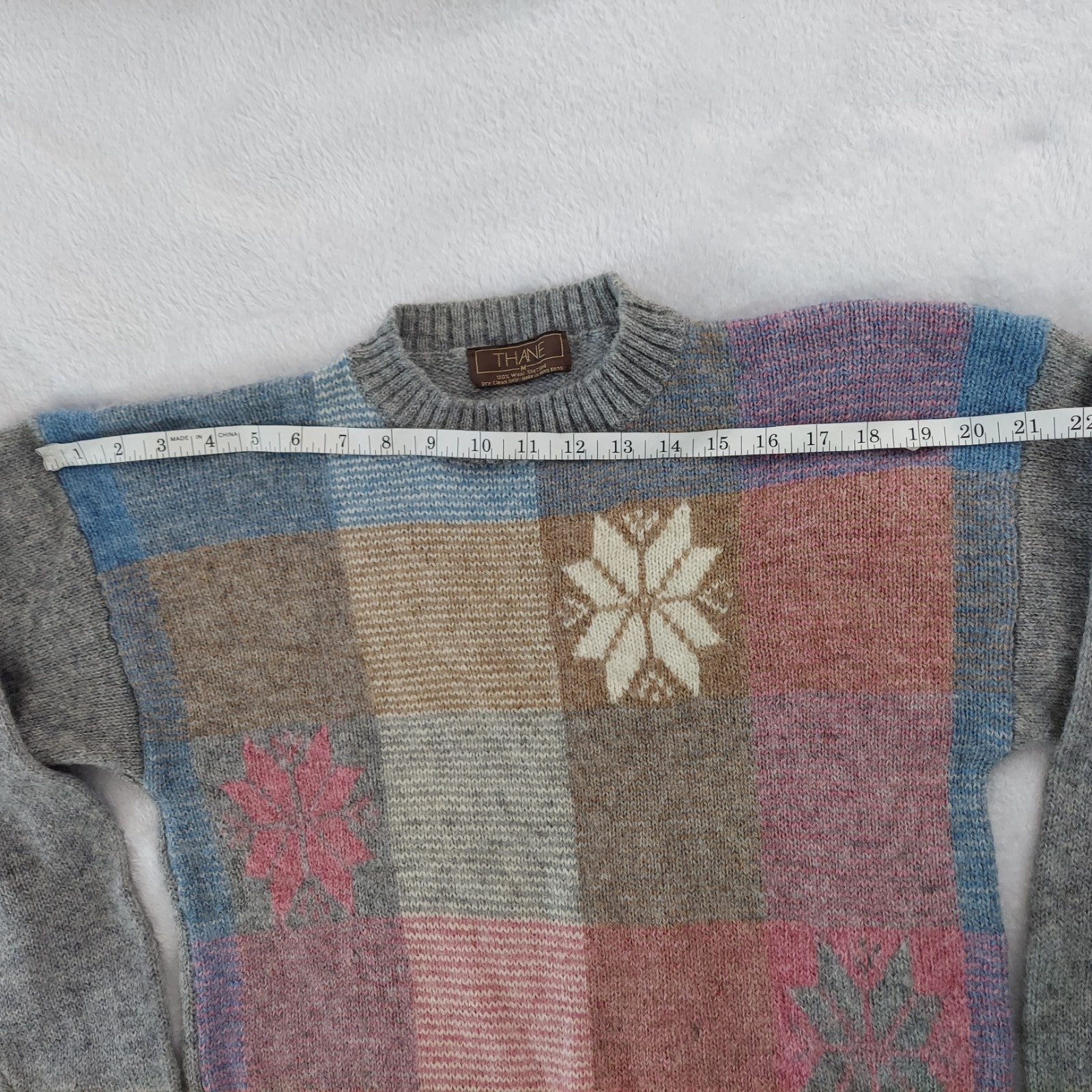 Vintage 1990s Thane Snow Flake Color Block Wool Sweater, S/M