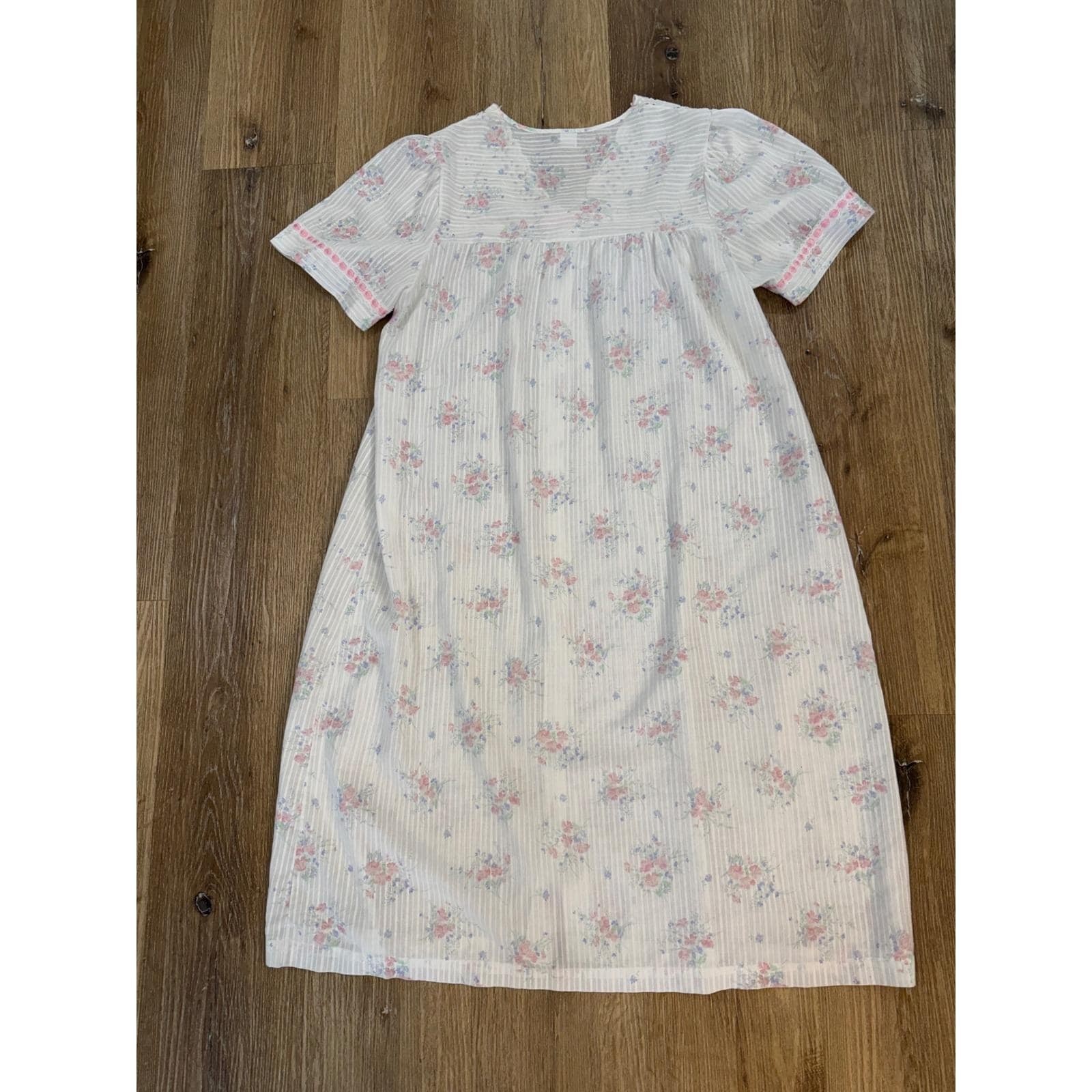Sears VTG Floral Eyelet Lace Nightgown Women M White Pink Housecoat USA Coquette