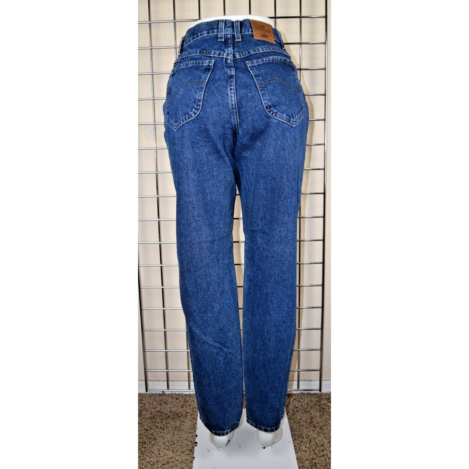 Vintage Lee Jeans 26X31 80s Indigo Wash High Waist Tapered Classic Fit Made USA
