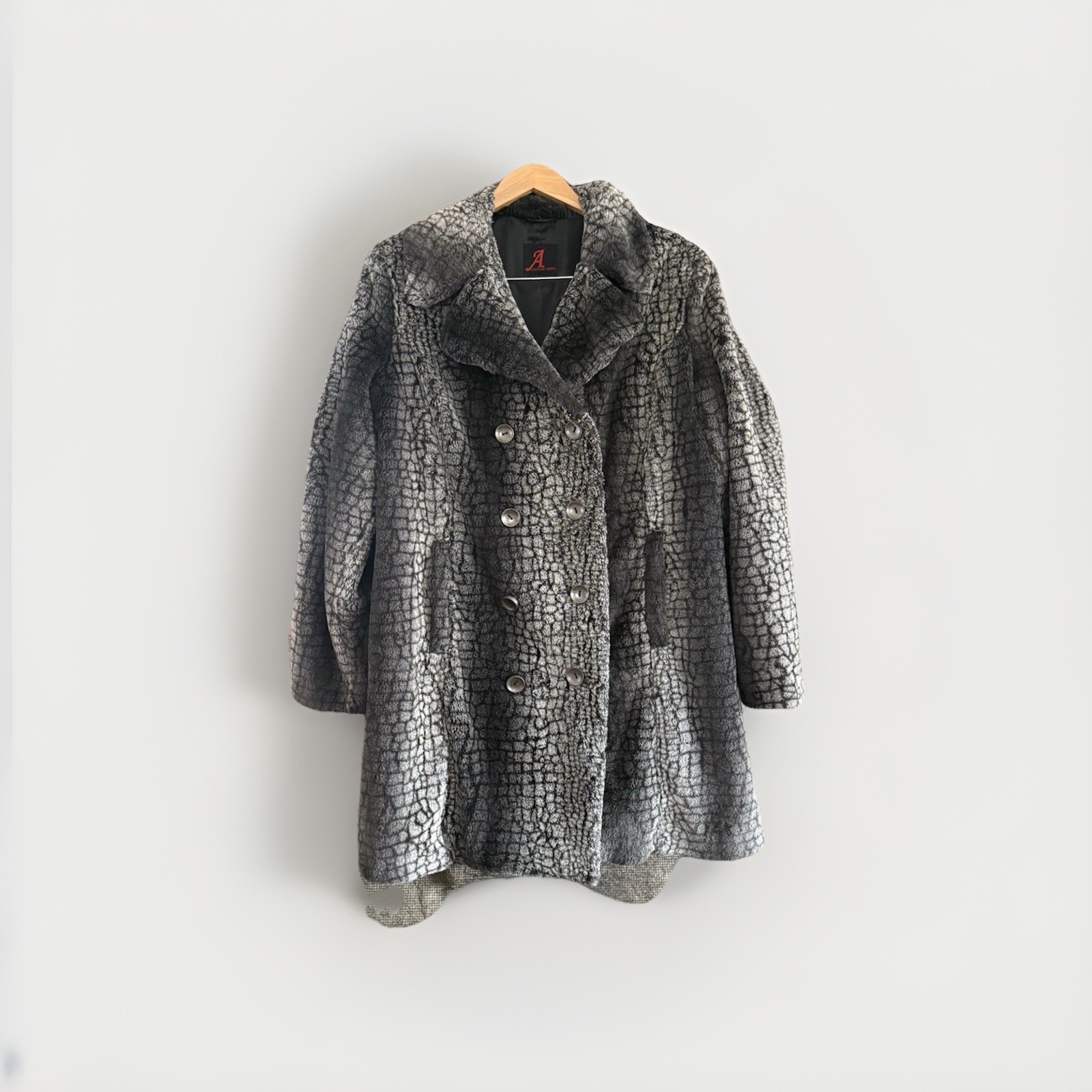 A Women’s Textured Gray Black Double-Breasted Button-Up Coat Stylish Outerwear