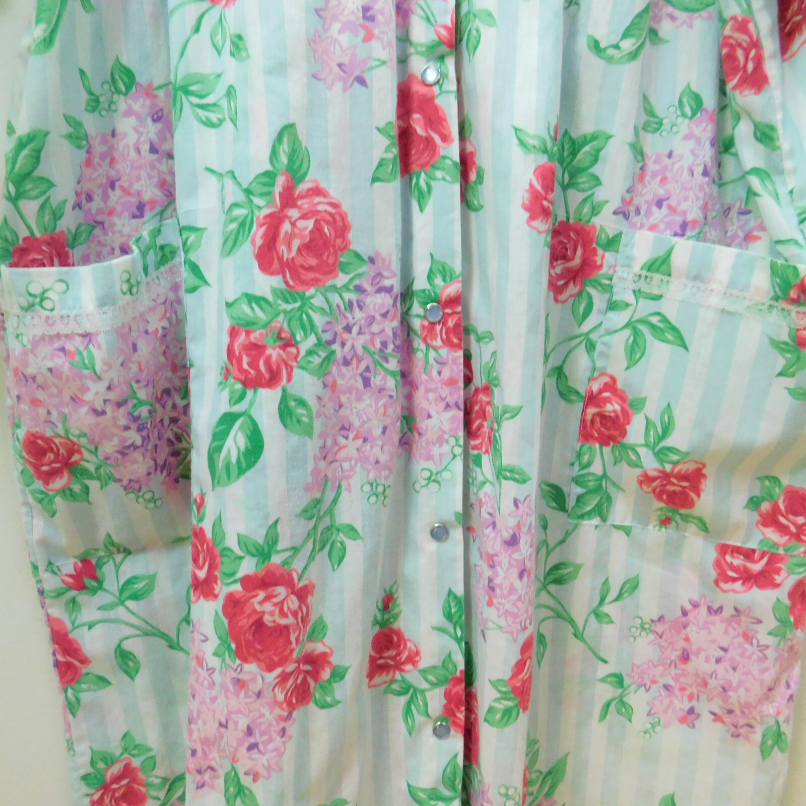 Vintage Floral Housecoat Nightgown Pearl Snap Buttons & Pockets Mumu Robe 1X