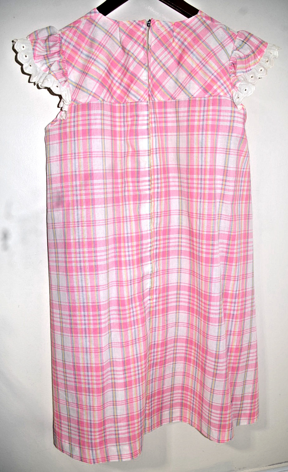 R1 – vintage Smart Time House Dress 16 Pink Plaid & White Eyelet Cap Sleeve