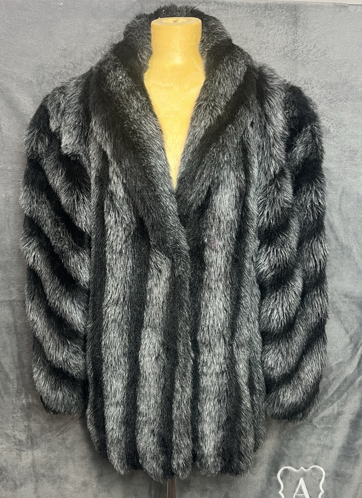Faux Raccoon Fur Coat Vintage Gray Black Striped Shaggy Winter Jacket – Size?