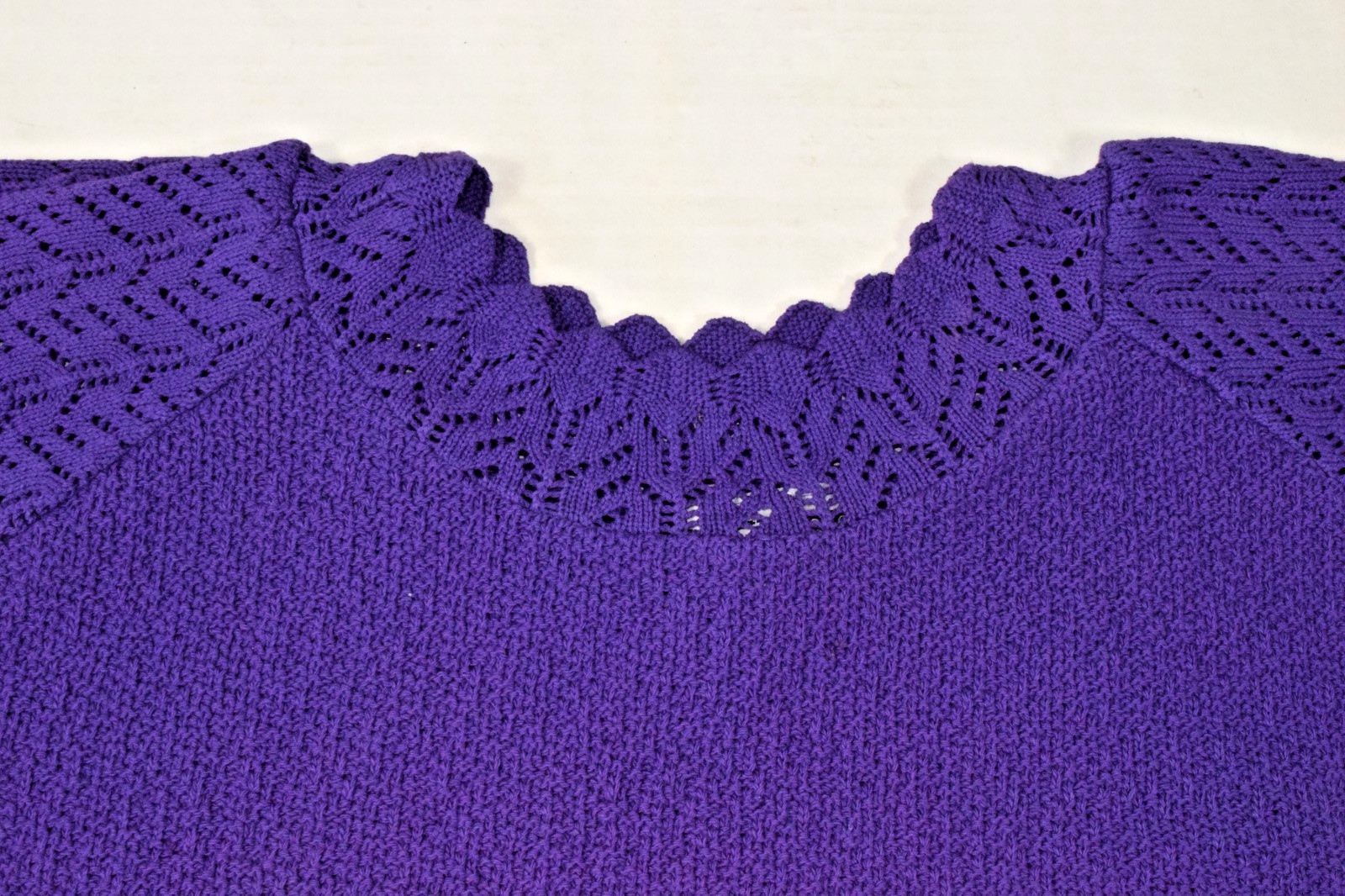 Vintage Sweater Top Carly Blake Size L 90s Grape Purple Cotton Scalloped Trim
