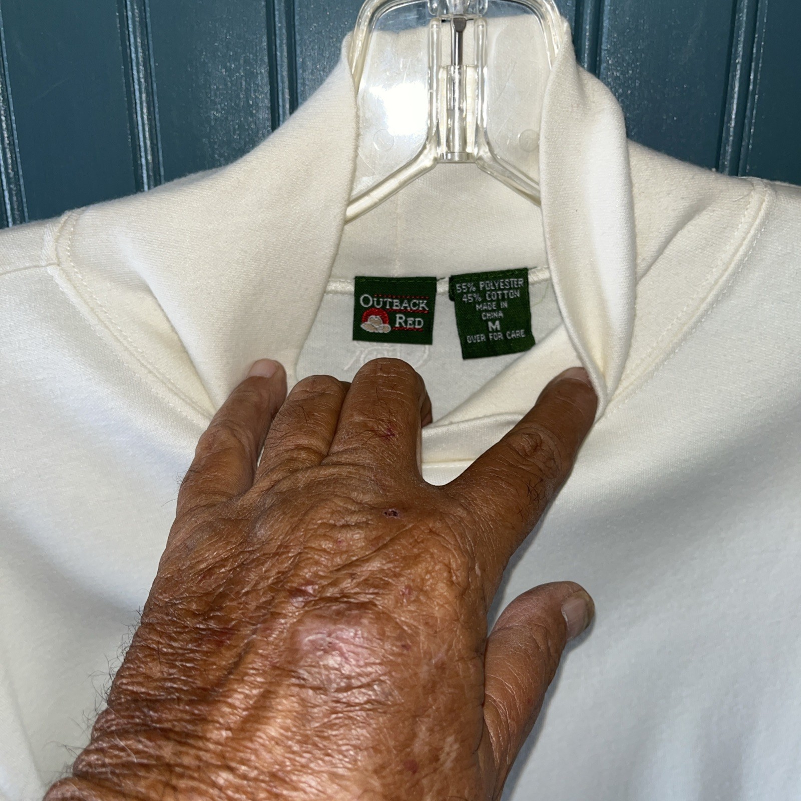 Vtg Outback Red Med Off White Turtle Neck Long Sleeve