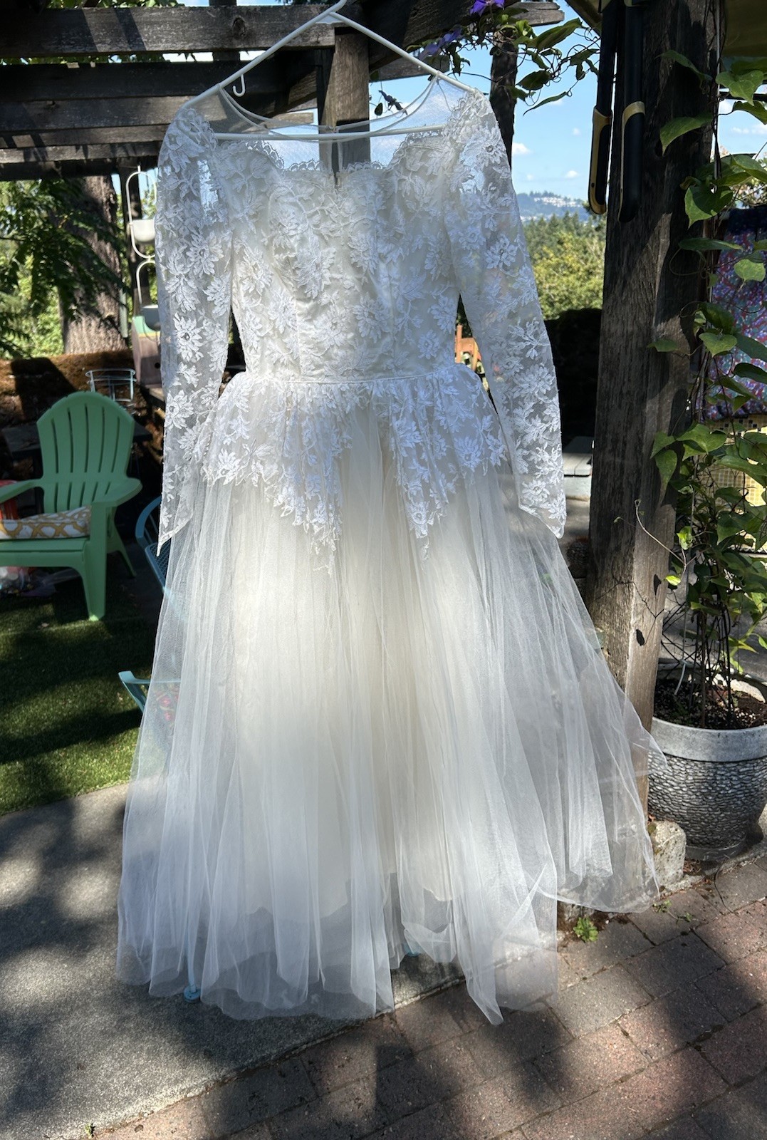 1950s Tea Length Wedding Dress w/ Vintage Tulle & Lace Bridal Cupcake Romantic S
