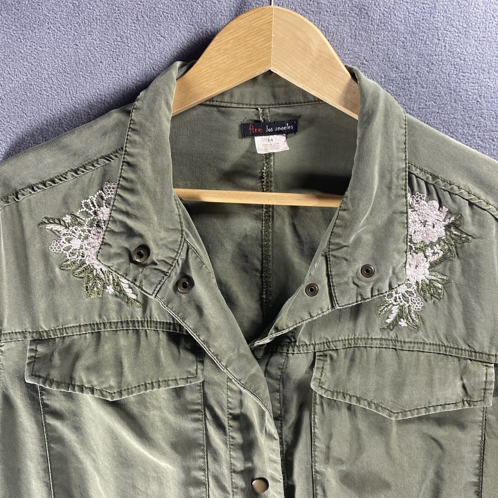VTG Y2K Women’s Utility Cargo Jacket Medium Army Green Cinched Waist Embroidered