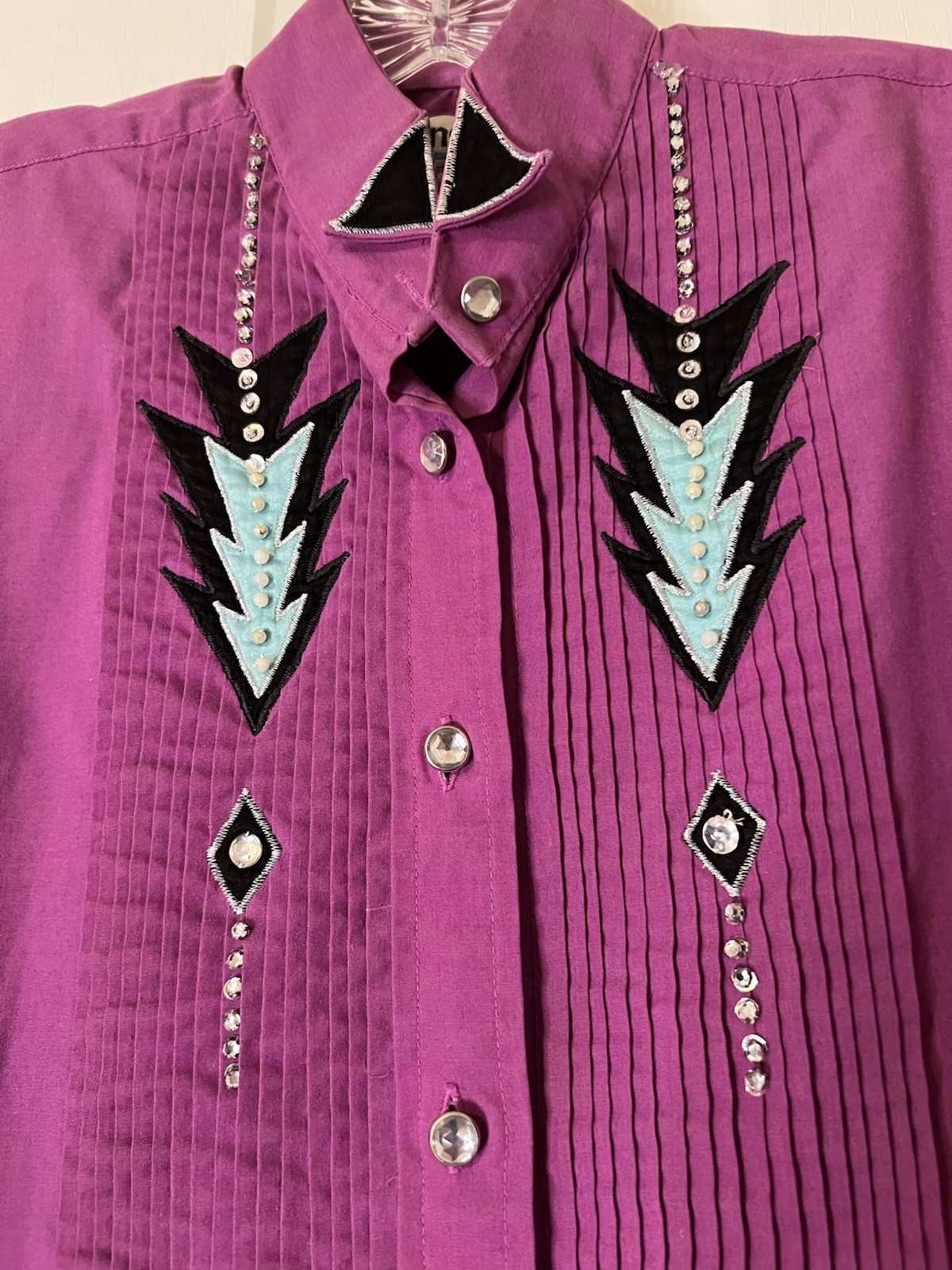 Vintage Wrangler Womens Western Shirt Sz L-XL Purple Rhinestones Crystal Aztec