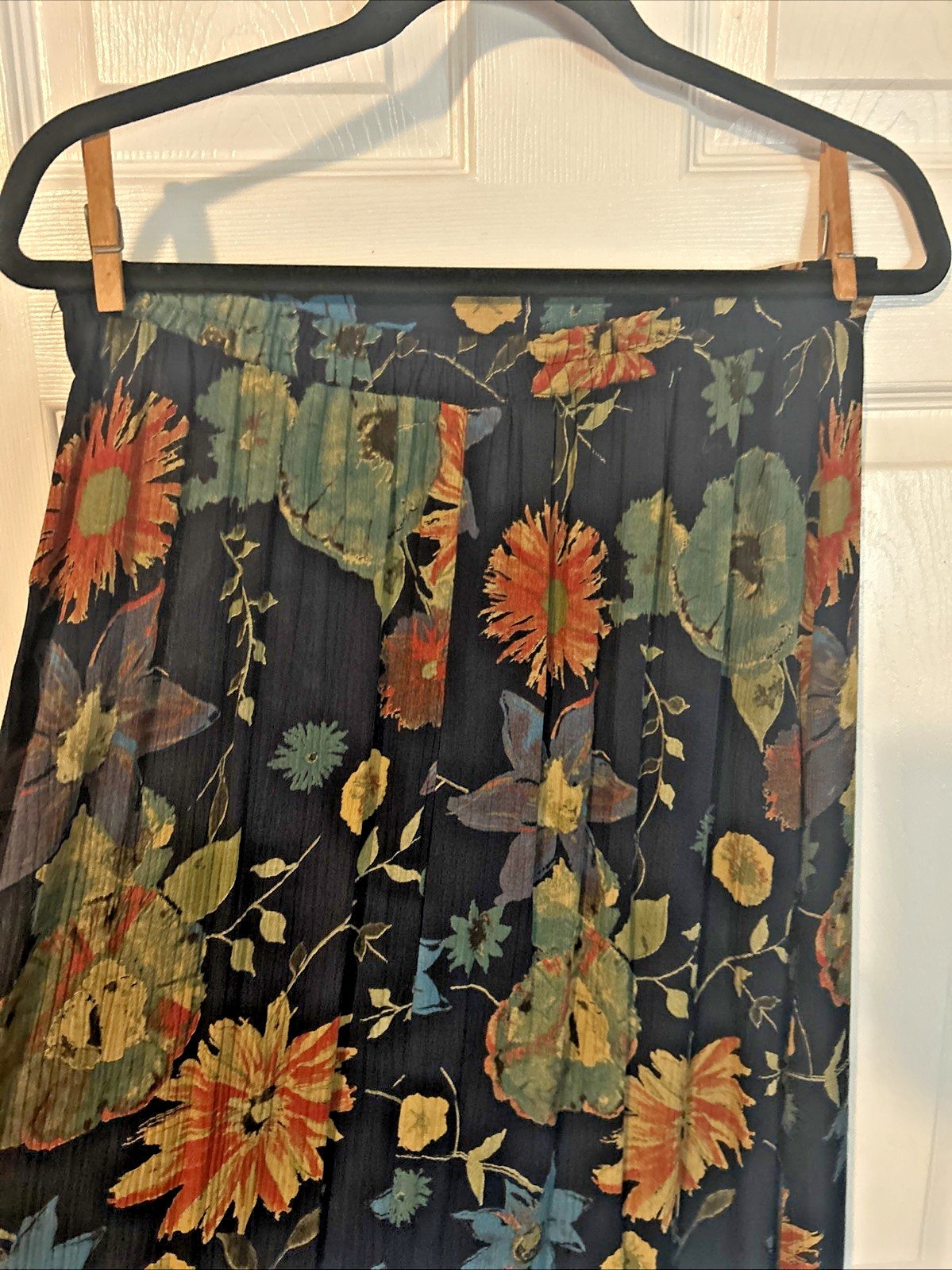 VTG. 1990-2000 Y2K JM Studio Made in USA Floral Skirt Size Large ( Waist 28″)