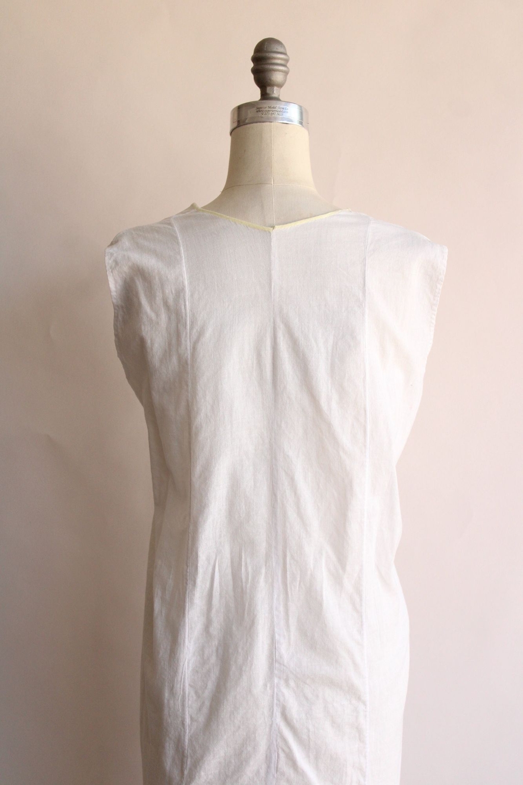 Vintage 1910s 1920s Nightgown, Volup Size Antique White Cotton Embroidered