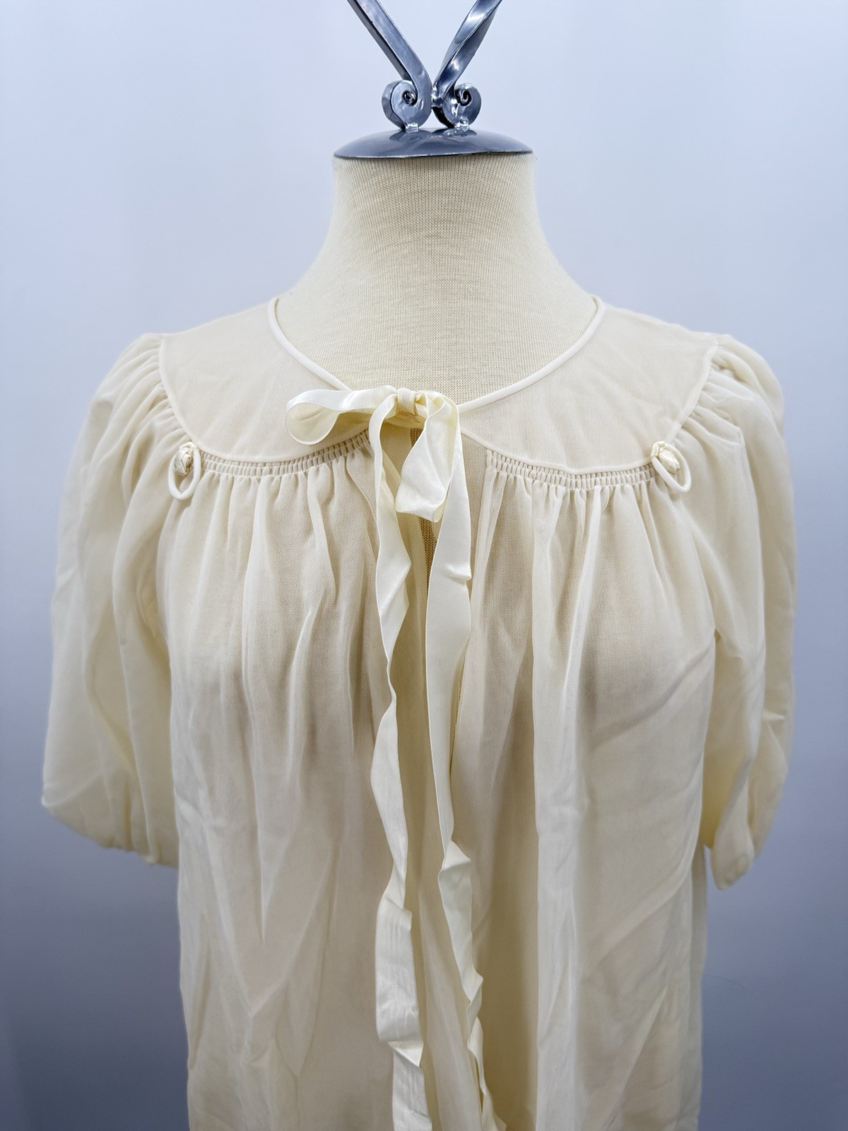 Vintage 60s Hollywood Vassarette Ivory Sheer Nylon Peignoir Robe Lingerie