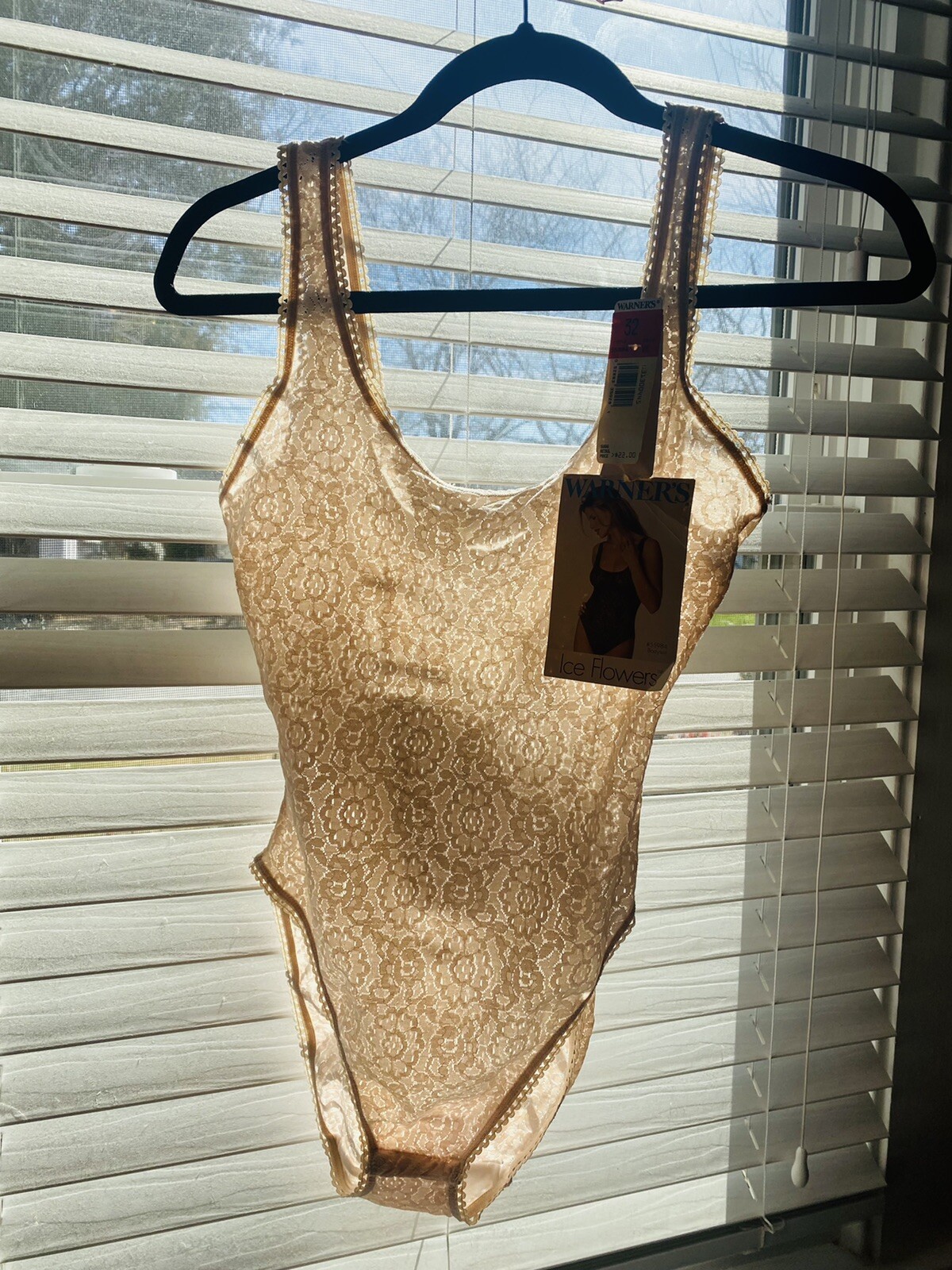 Vtg Warners 1990’s Nude Size Small 32 Teddy Bodysuit NWT Stretchy Snap Closure