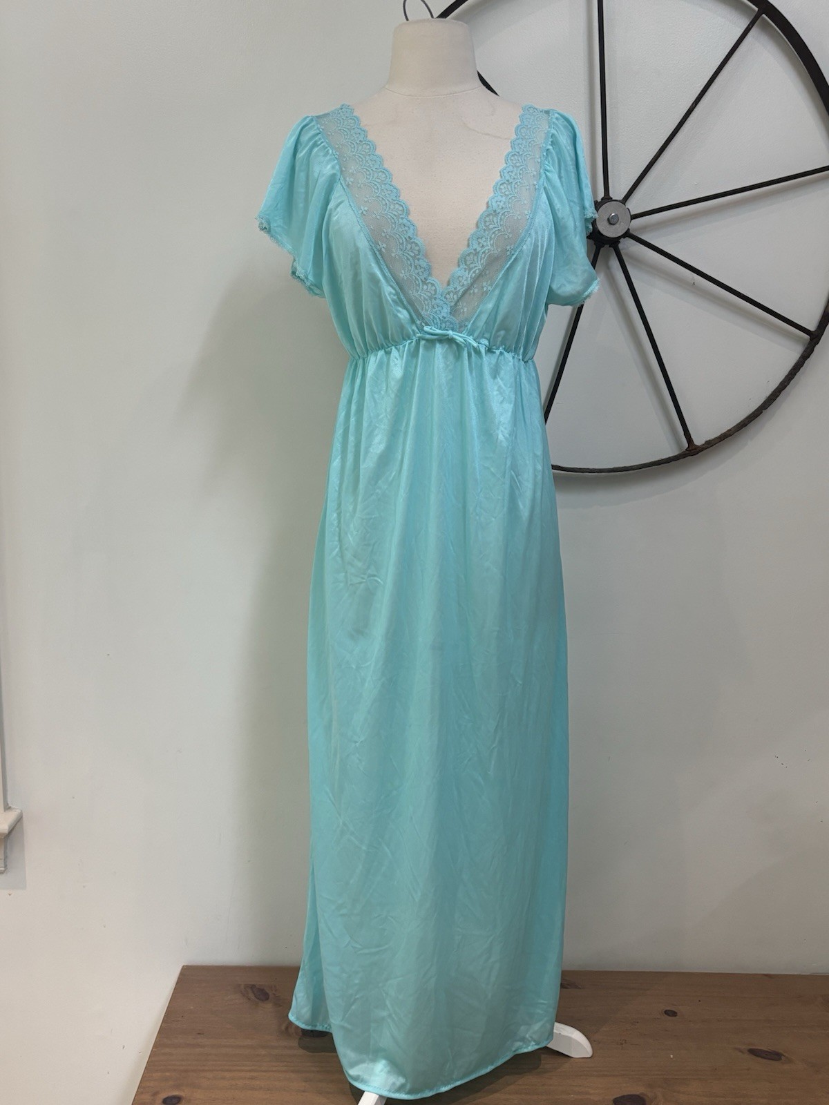 1970s Spotlight aqua blue nylon romantic lace long nightgown L