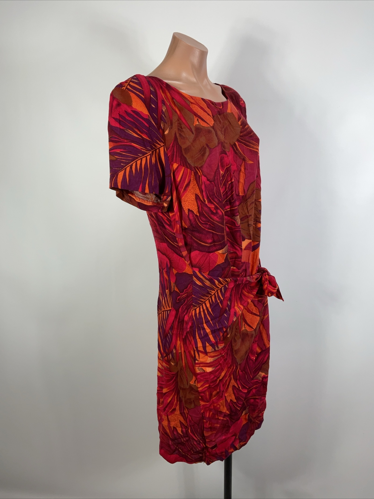 St Tropez West Dress Floral Hawaiian Rayon Linen Wrap Dress Resort VTG 90s Y2K