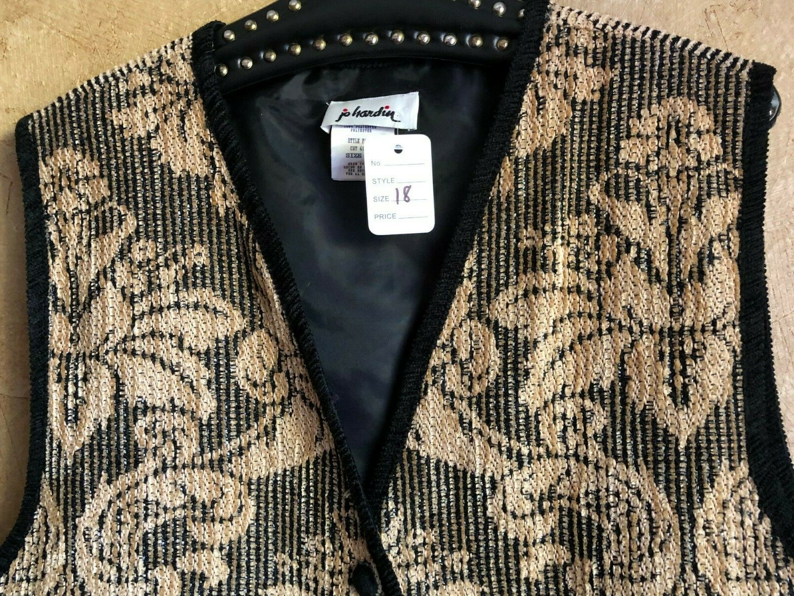 NWT VINTAGE JO HARDIN Women’s VEST Sz 18 or XL, BLACK BEIGE, TEXTURED, 4 BUTTONS
